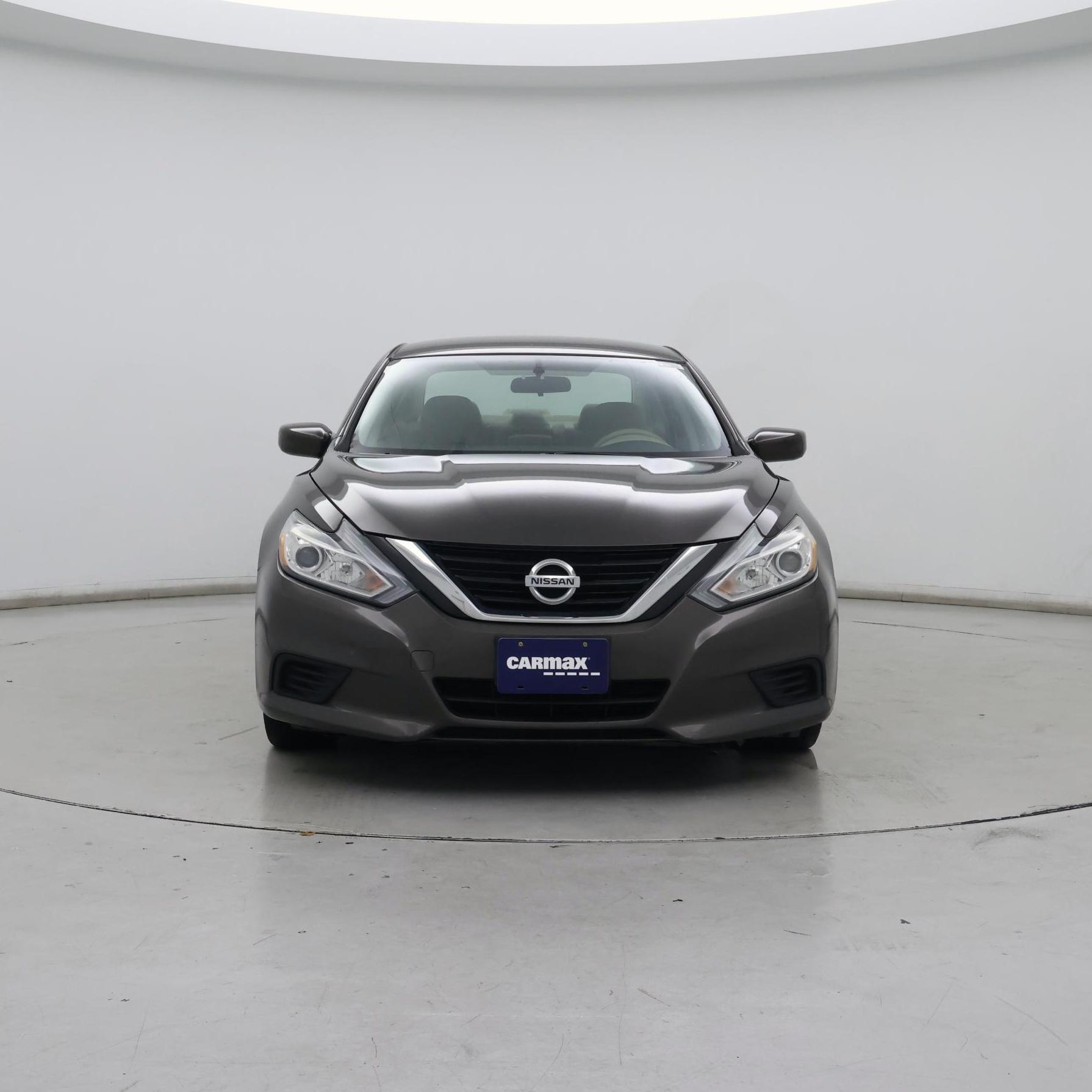 Thumbnail: 2016 Nissan Altima - 5