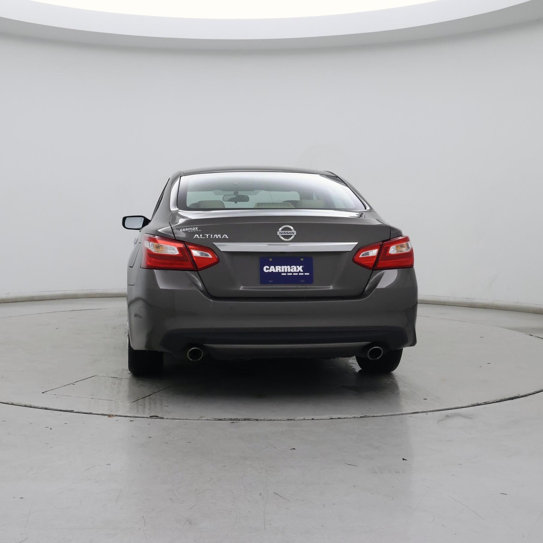 Thumbnail: 2016 Nissan Altima - 6