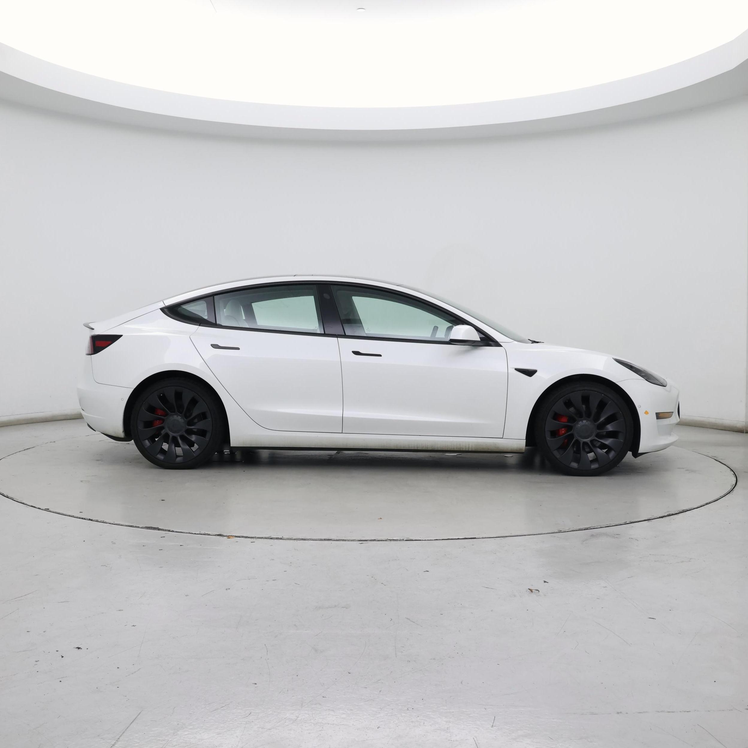 Thumbnail: 2022 Tesla Model 3 - 7