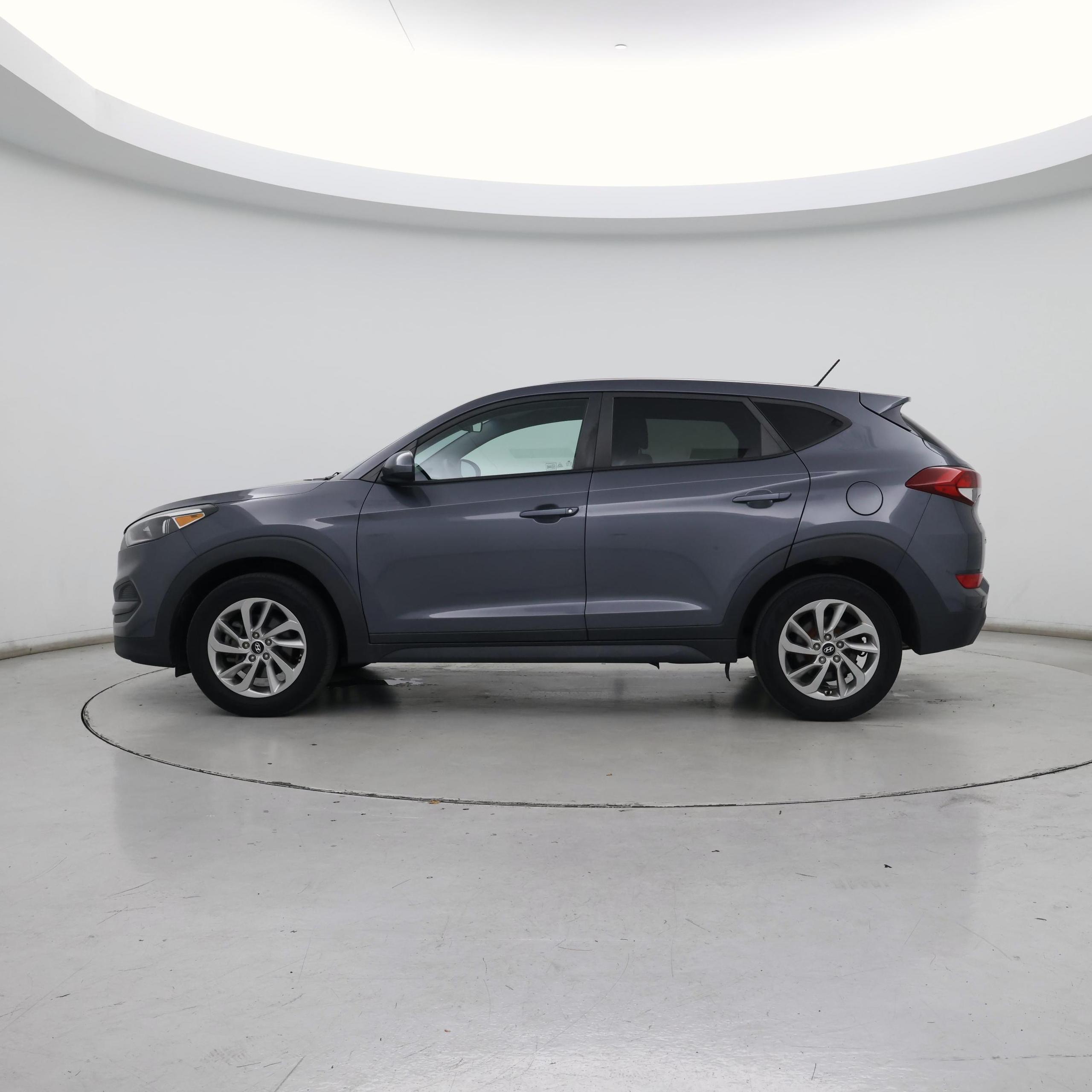 Thumbnail: 2018 Hyundai Tucson - 3