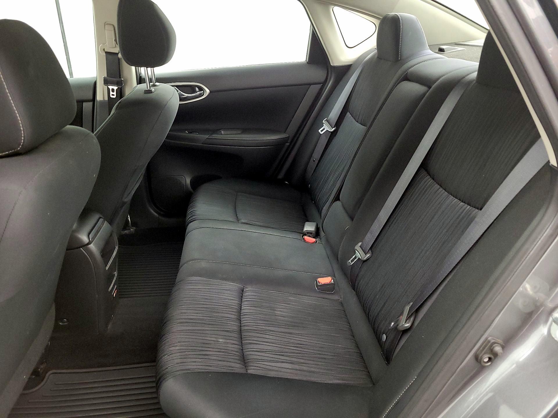 Thumbnail: 2019 Nissan Sentra - 19