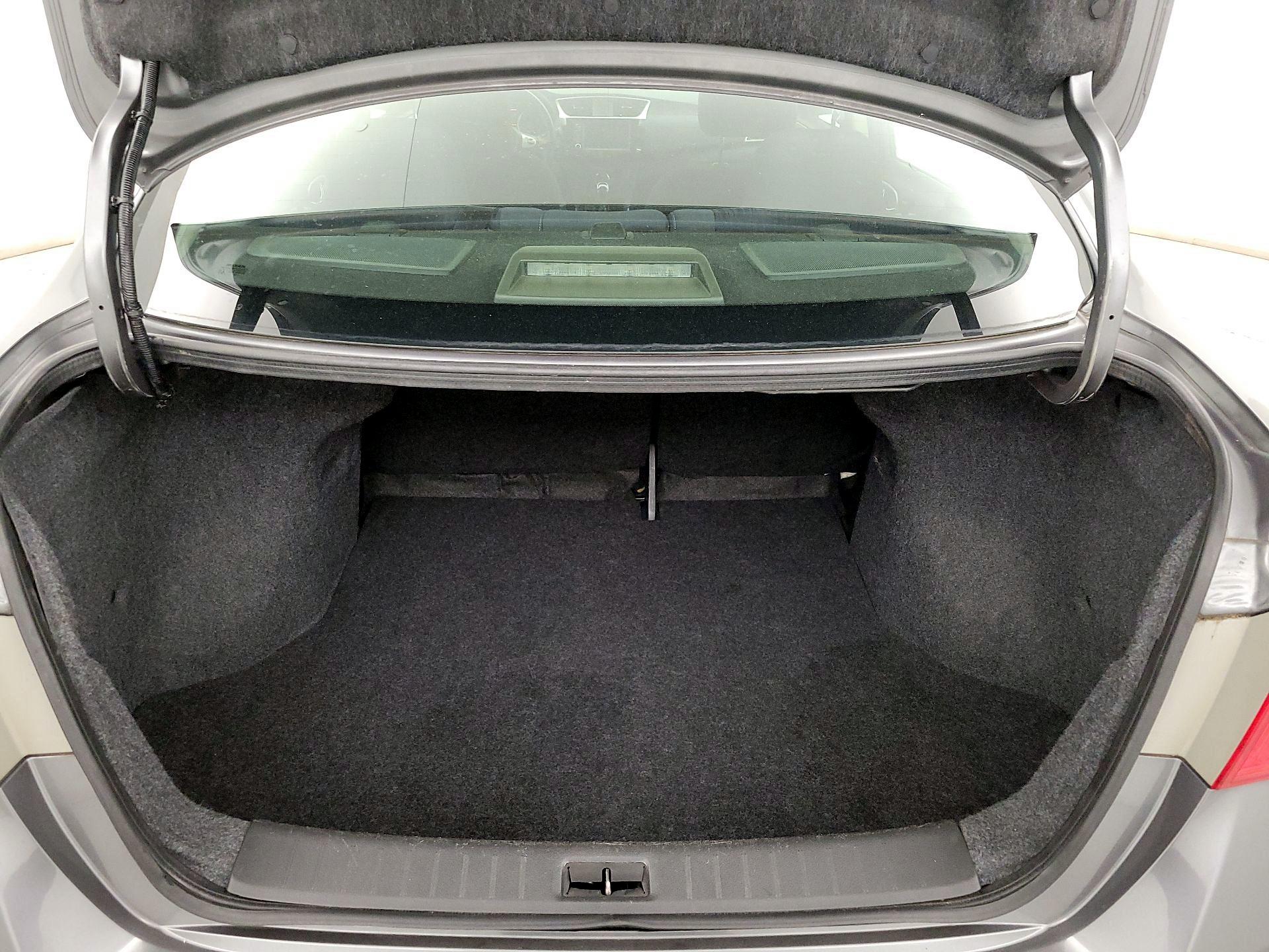 Thumbnail: 2019 Nissan Sentra - 20