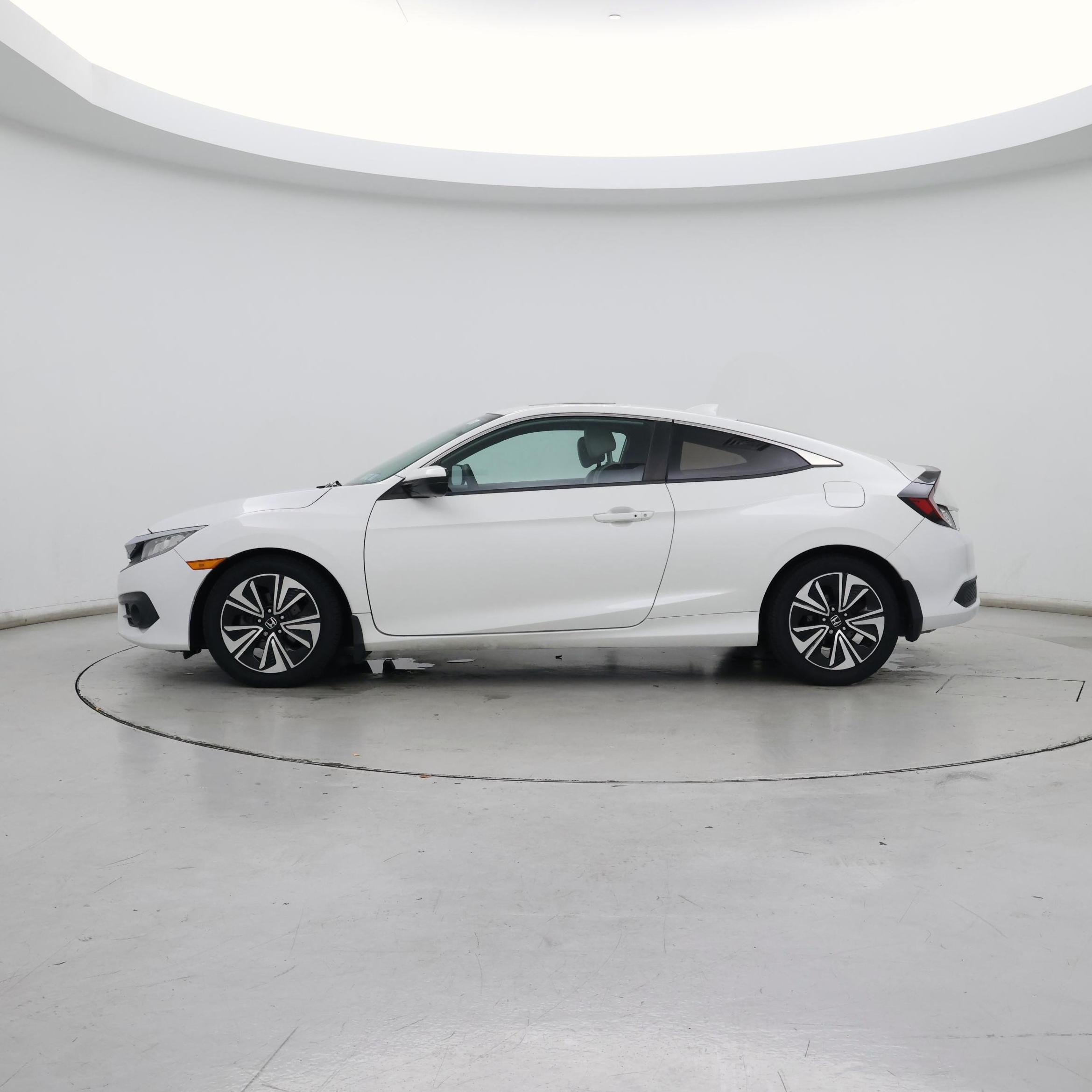 Thumbnail: 2016 Honda Civic - 3