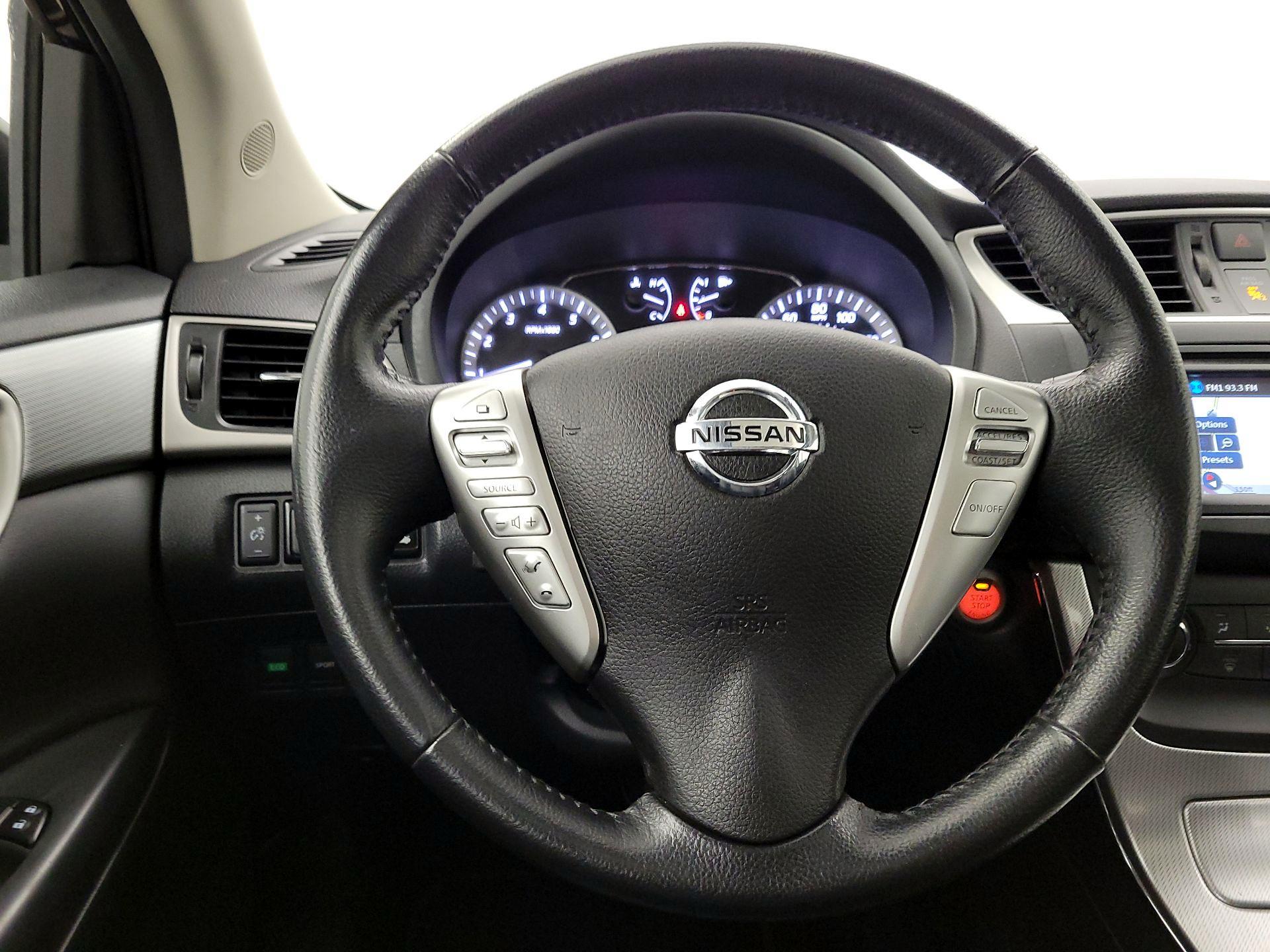 Thumbnail: 2015 Nissan Sentra - 10