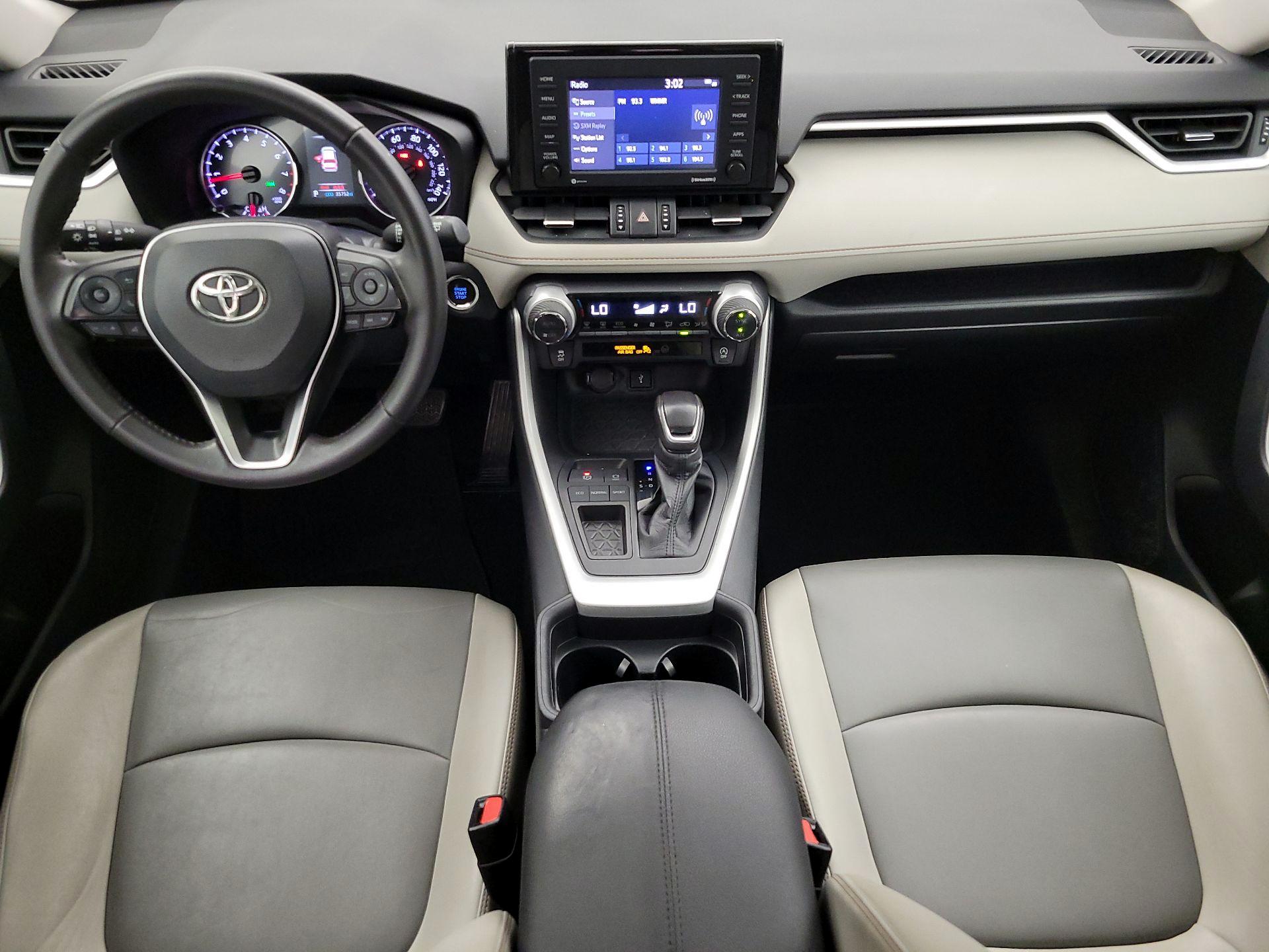 Thumbnail: 2020 Toyota RAV4 - 9