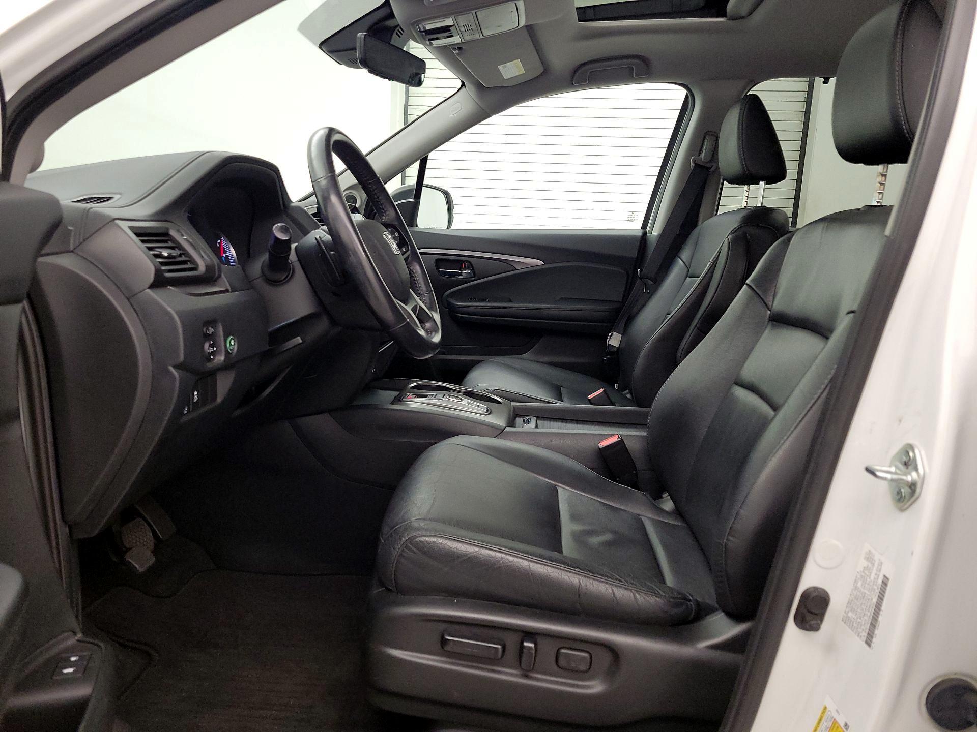 Thumbnail: 2022 Honda Pilot - 11