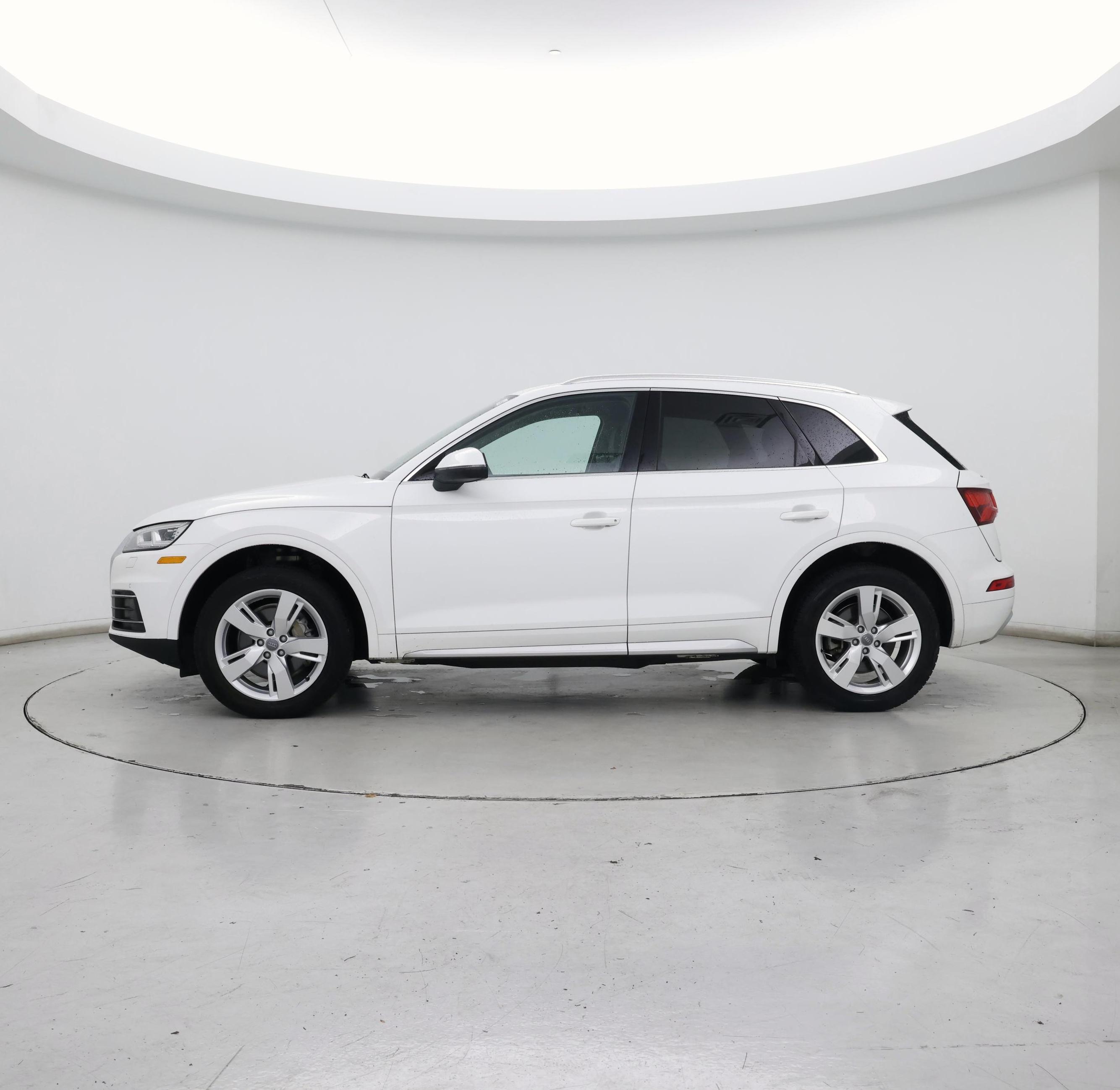 Thumbnail: 2019 Audi Q5 - 3