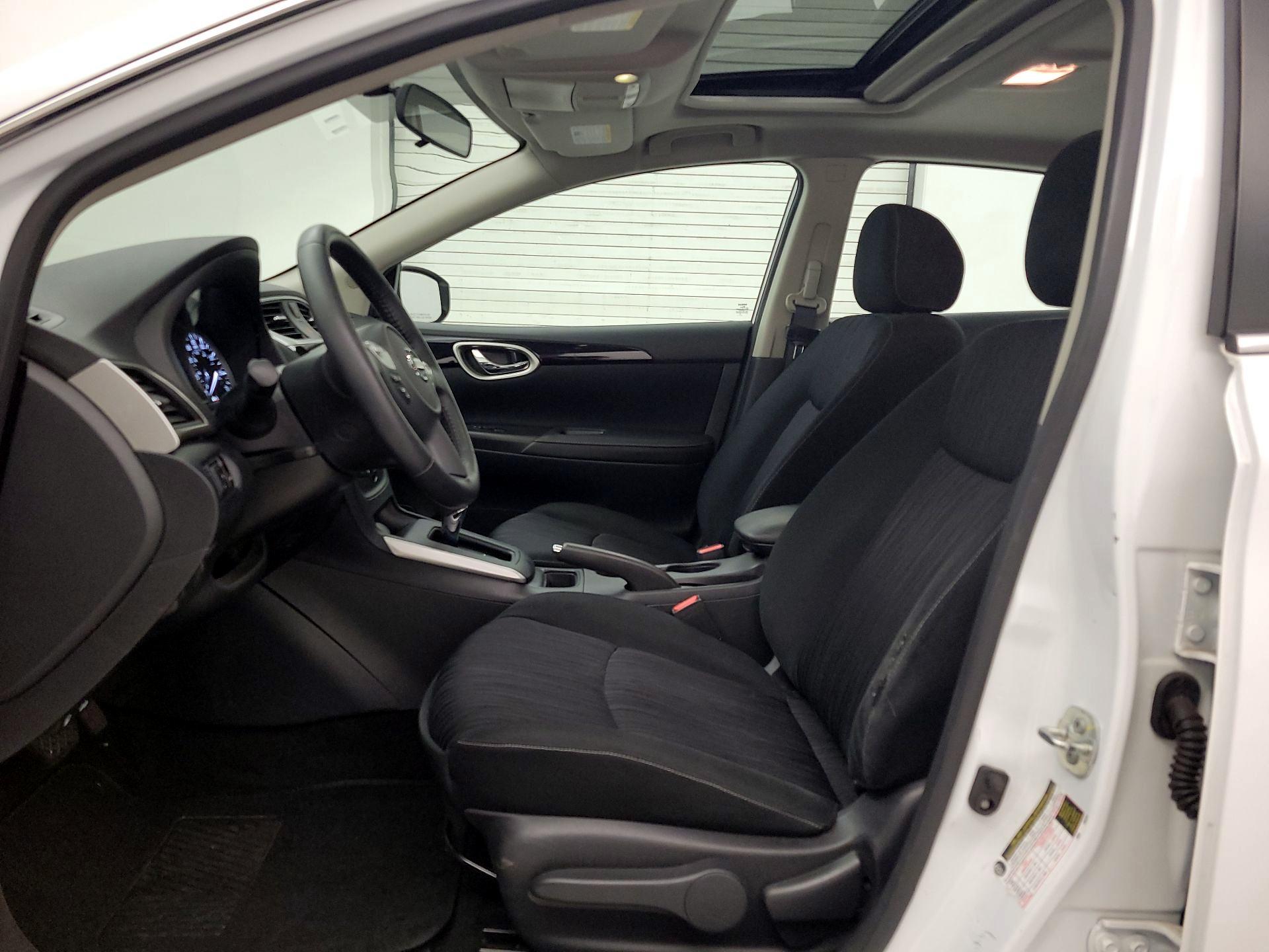 Thumbnail: 2019 Nissan Sentra - 11