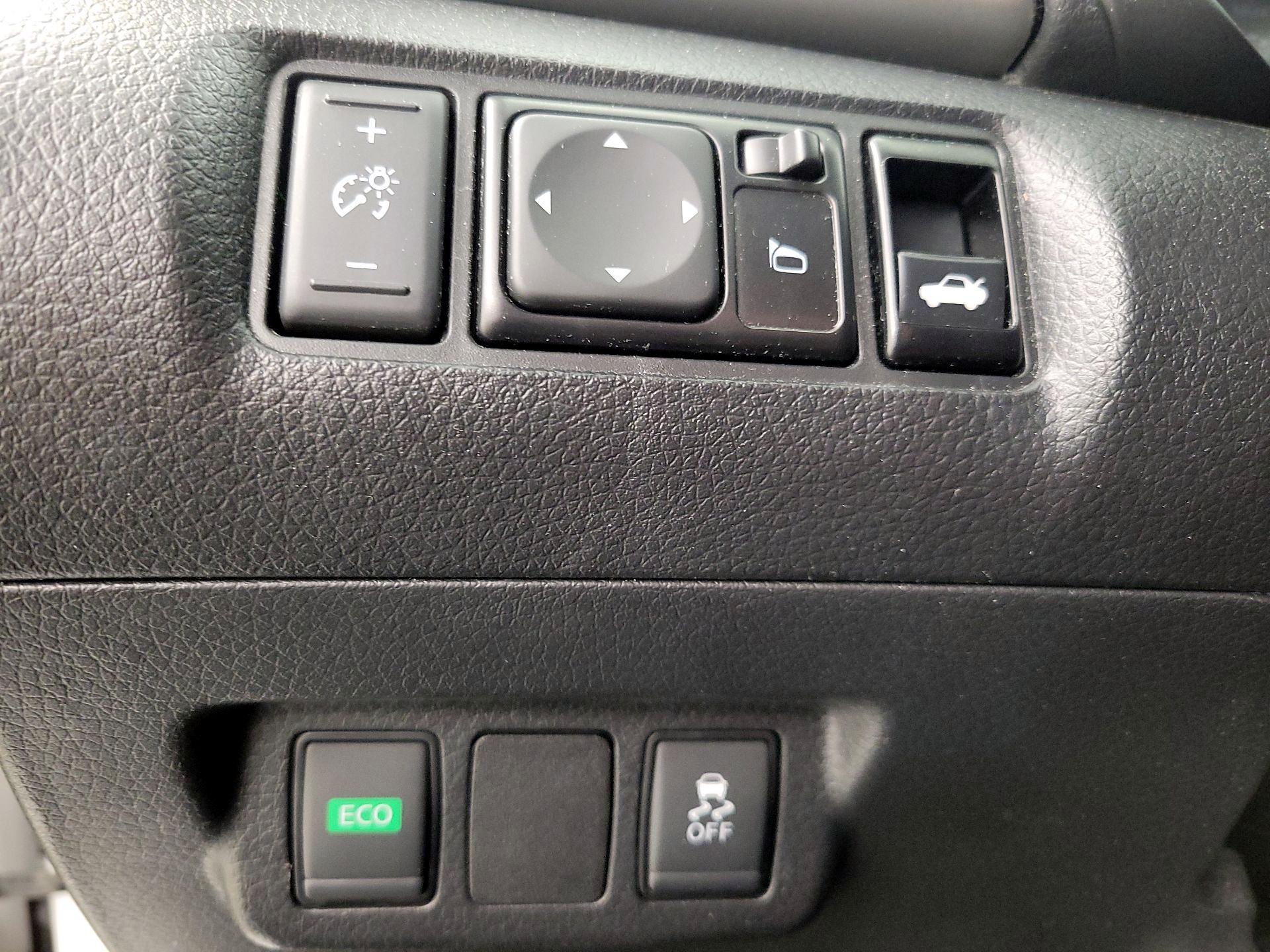 Thumbnail: 2019 Nissan Sentra - 13