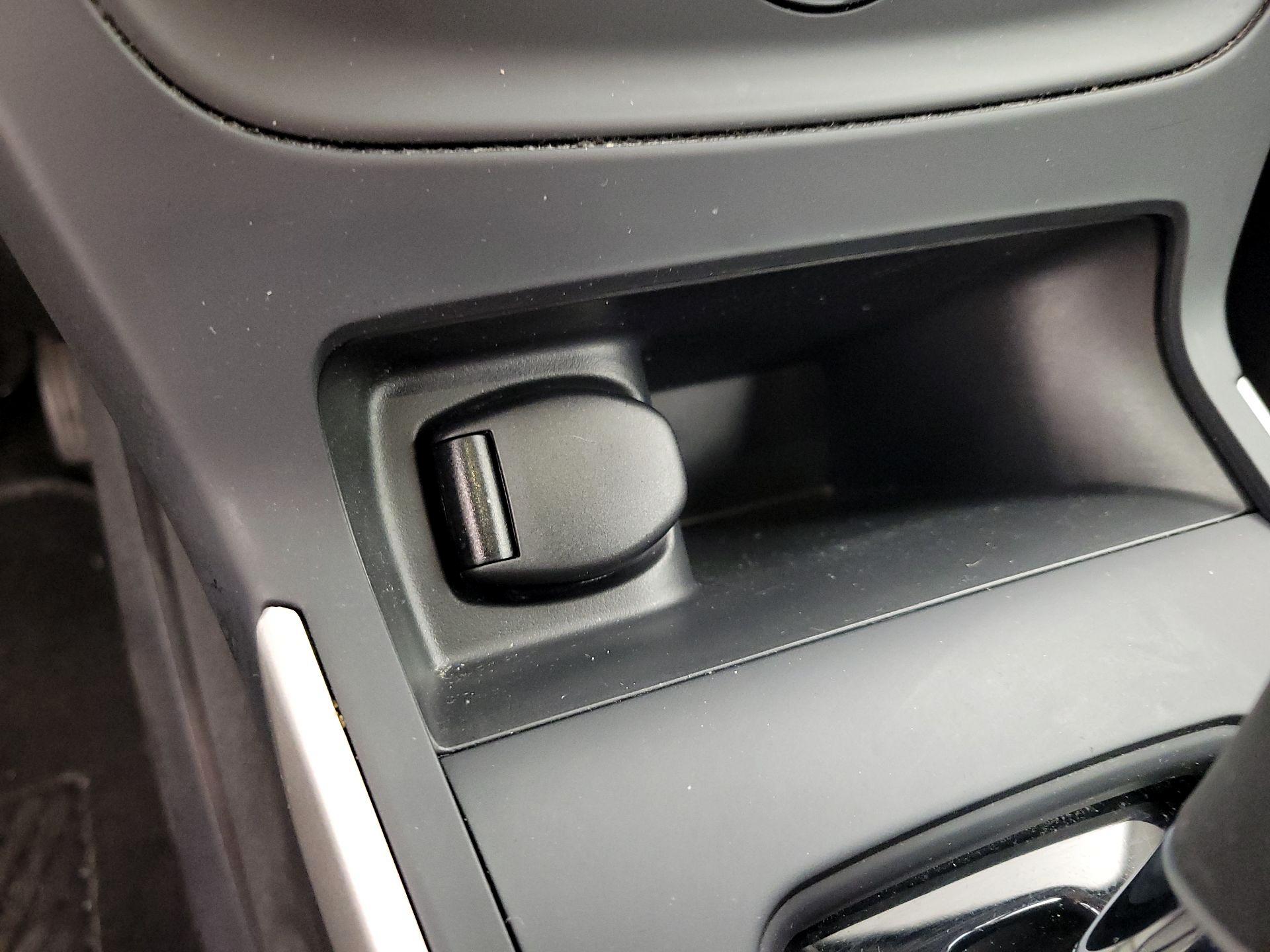 Thumbnail: 2019 Nissan Sentra - 18