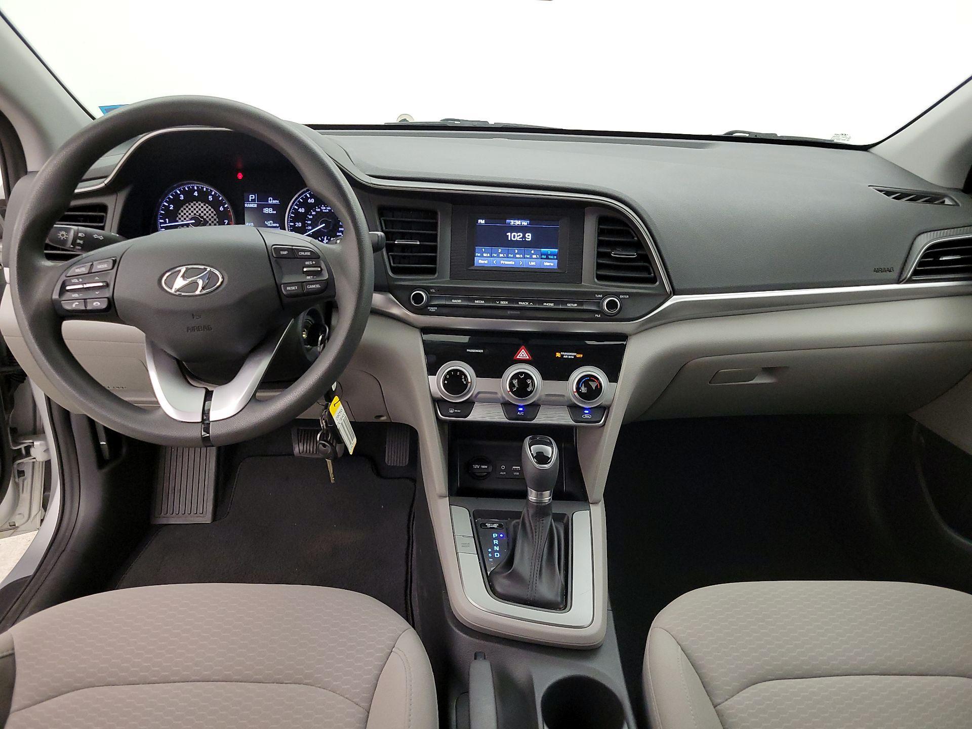 Thumbnail: 2019 Hyundai Elantra - 9