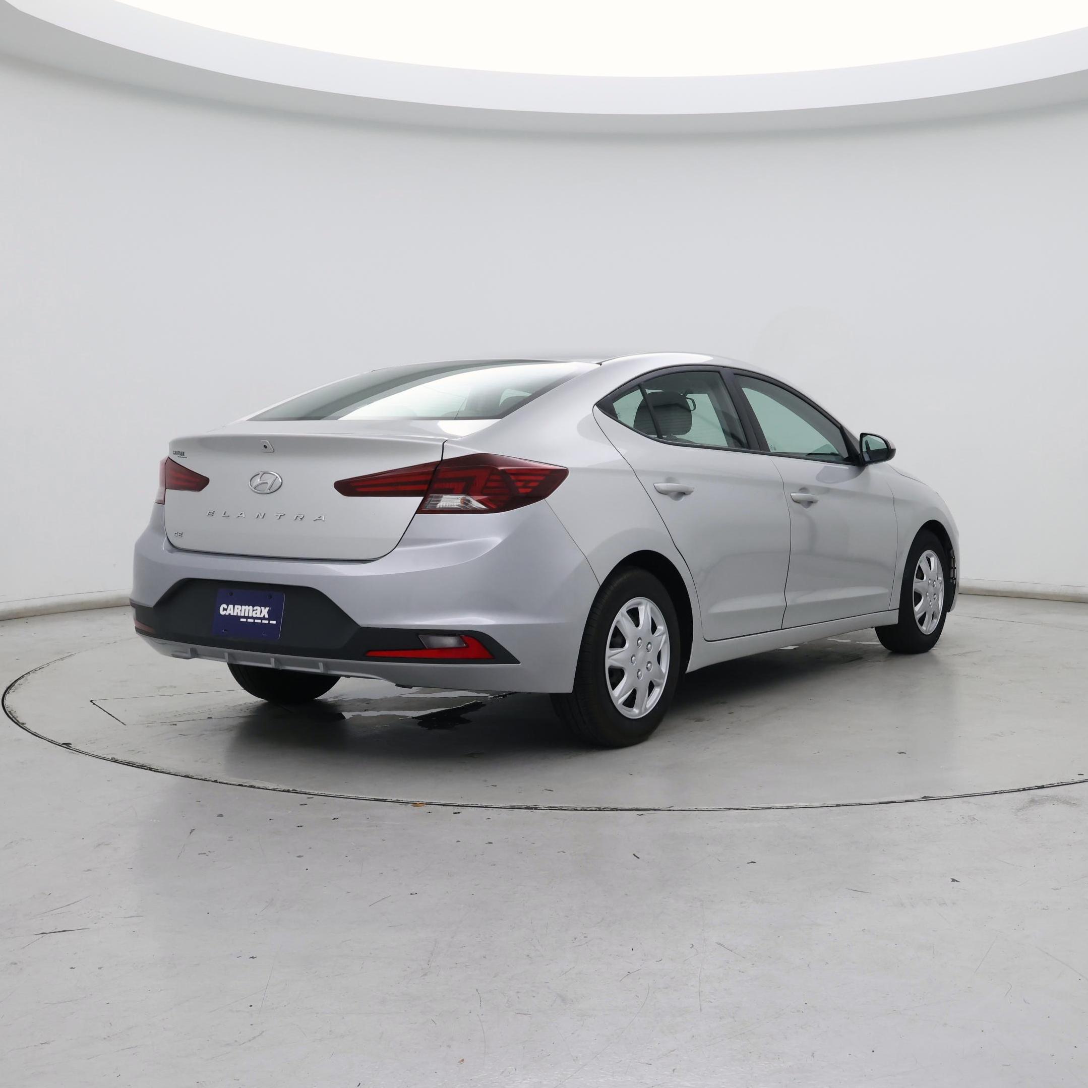 Thumbnail: 2019 Hyundai Elantra - 8