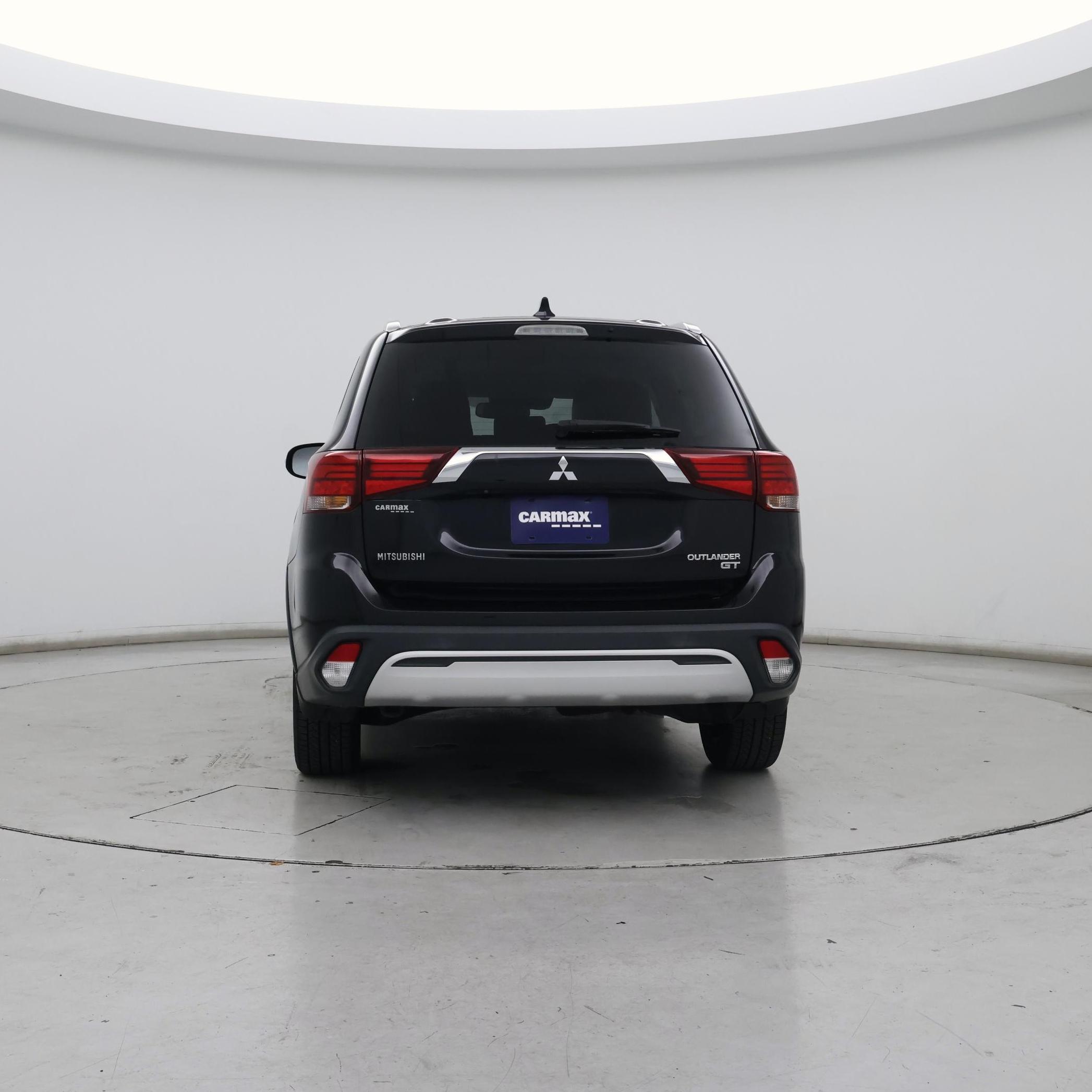 Thumbnail: 2019 Mitsubishi Outlander - 6