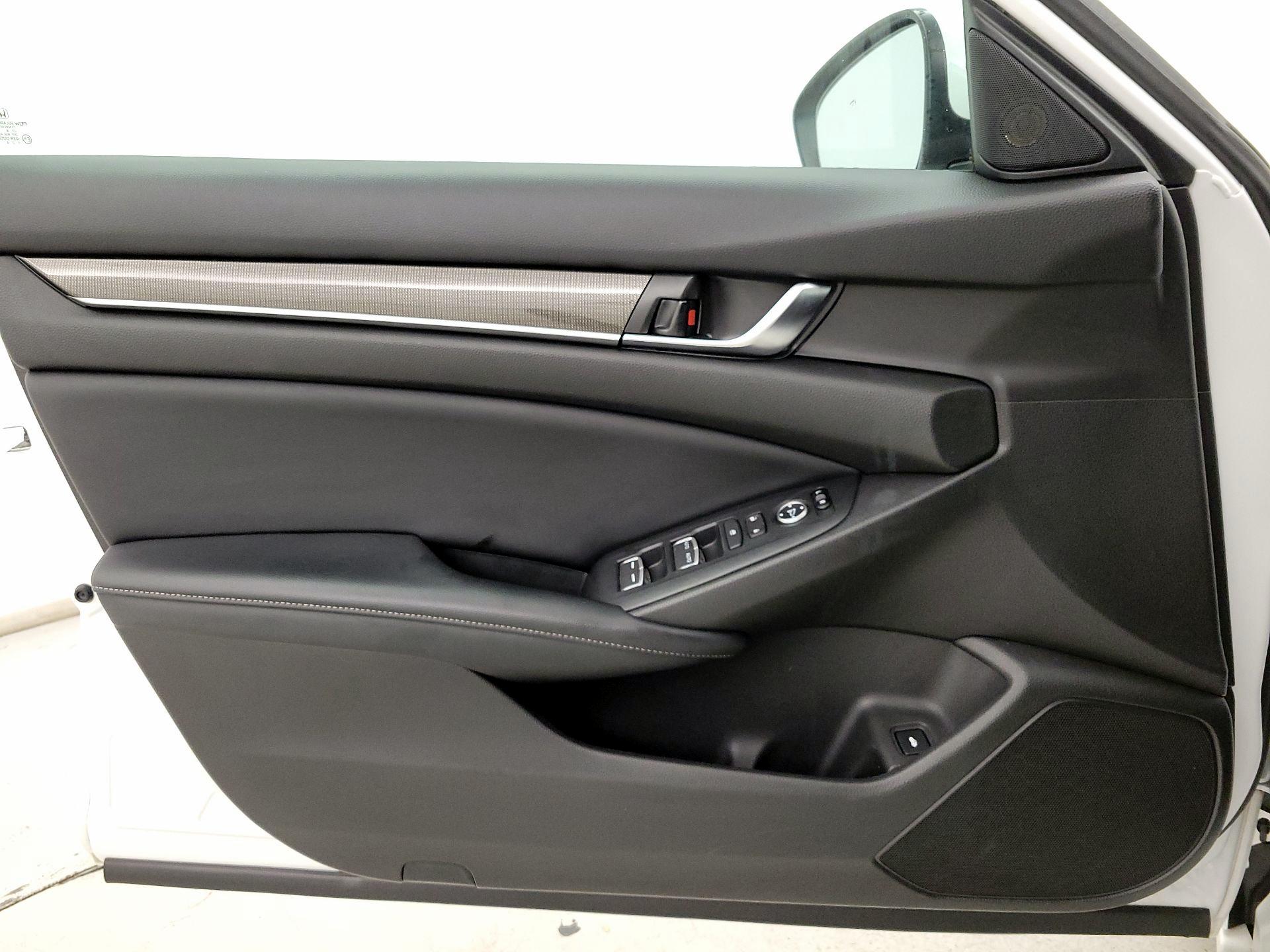 Thumbnail: 2018 Honda Accord - 12