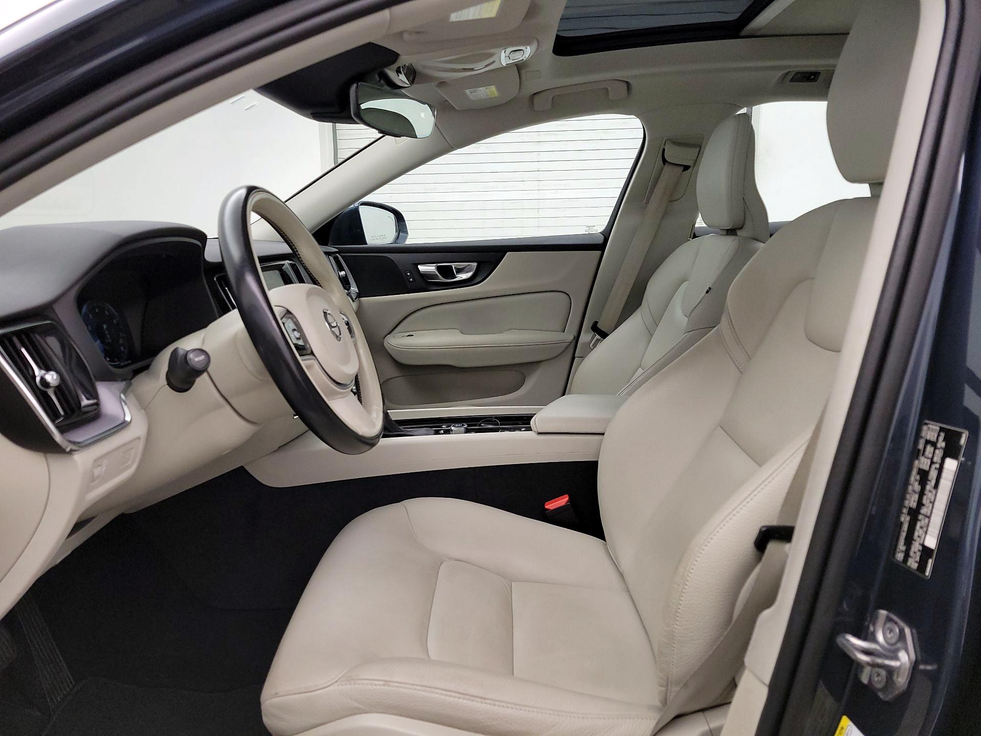 Thumbnail: 2020 Volvo S60 - 11
