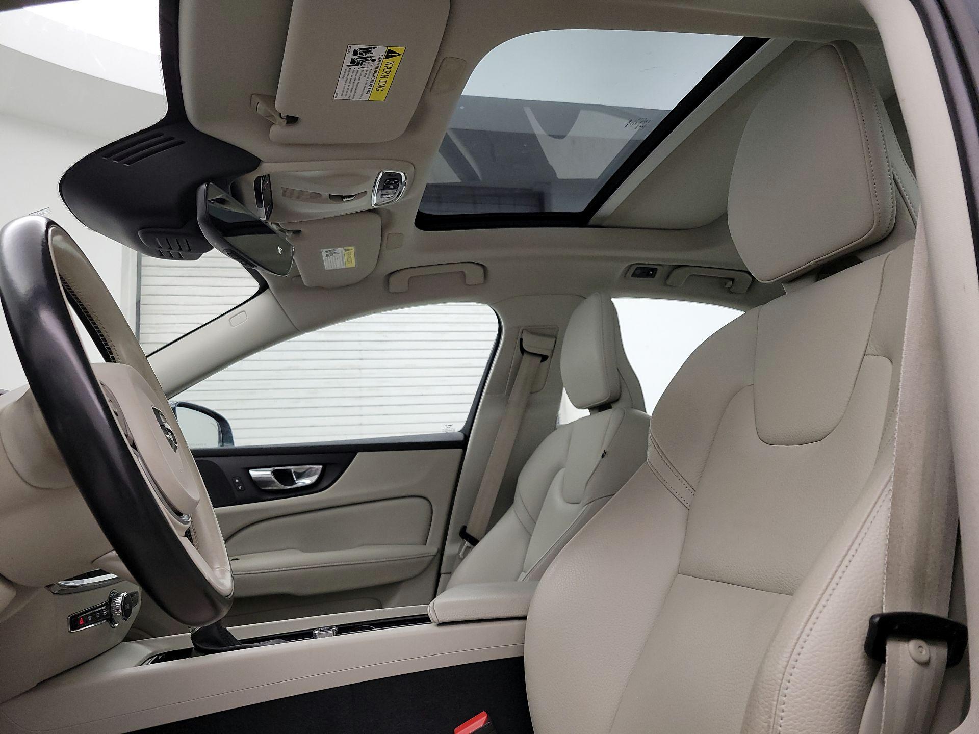 Thumbnail: 2020 Volvo S60 - 18