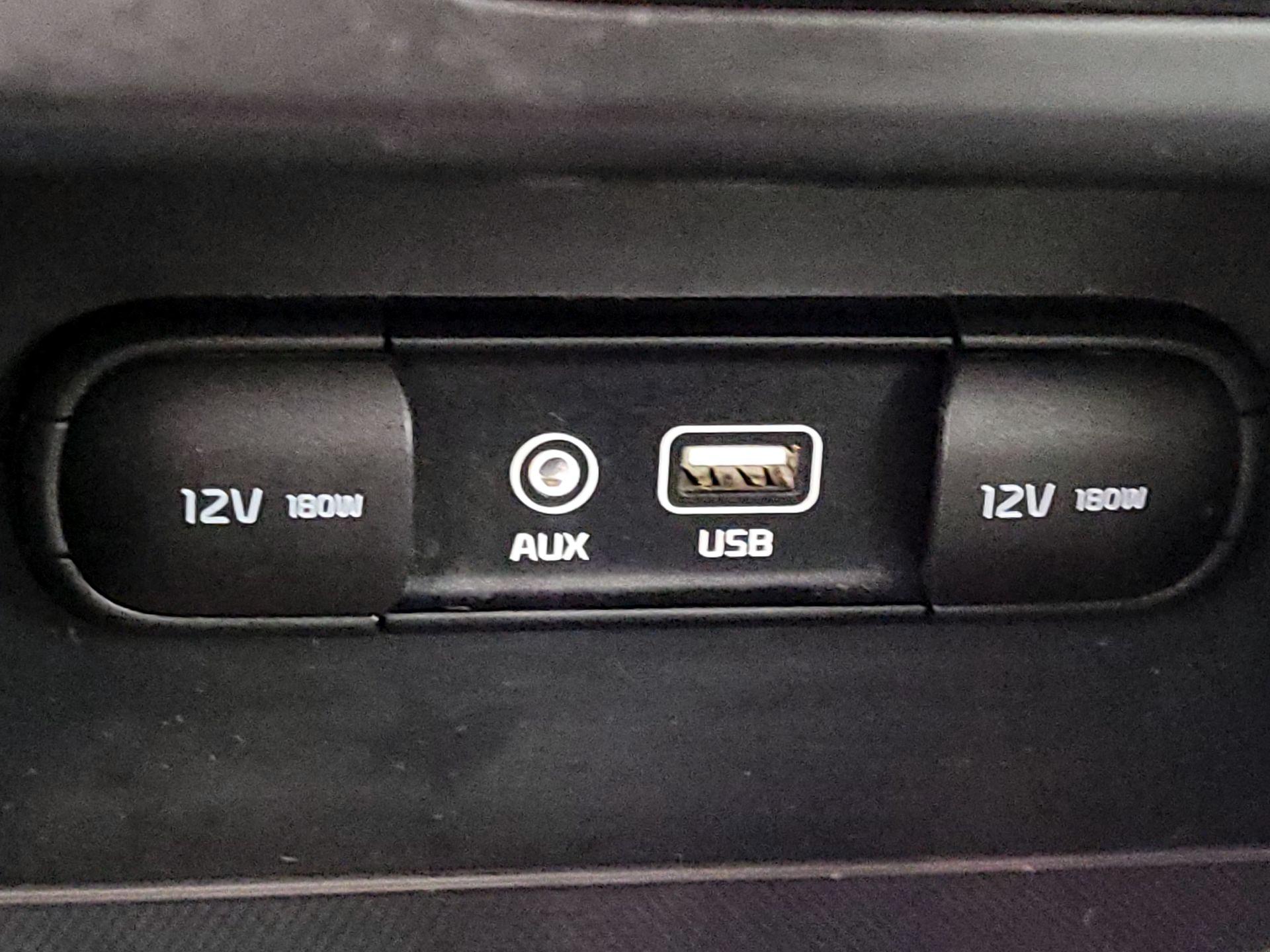 Thumbnail: 2018 Kia Niro - 18