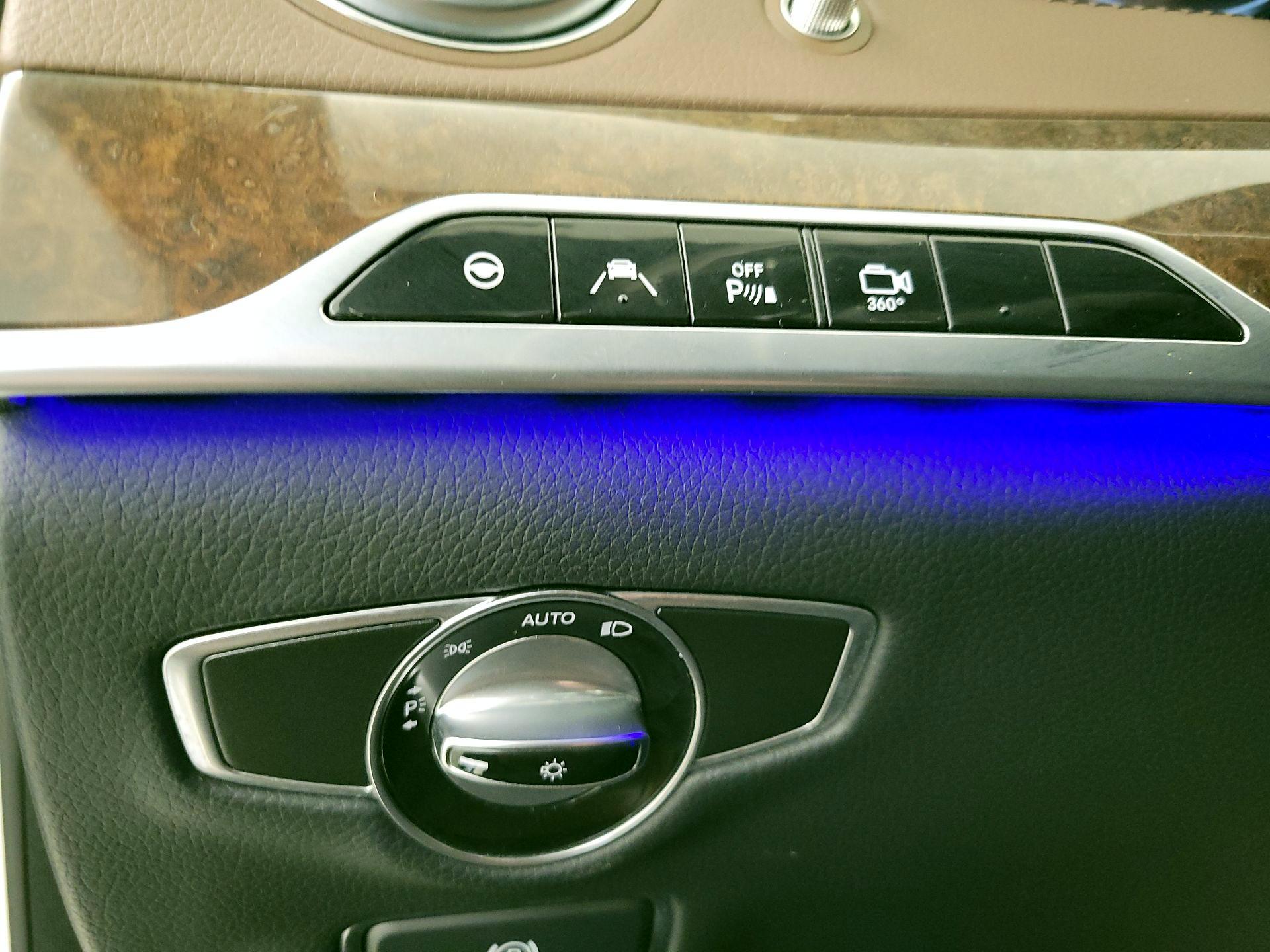 Thumbnail: 2016 Mercedes-Benz S-Class - 13