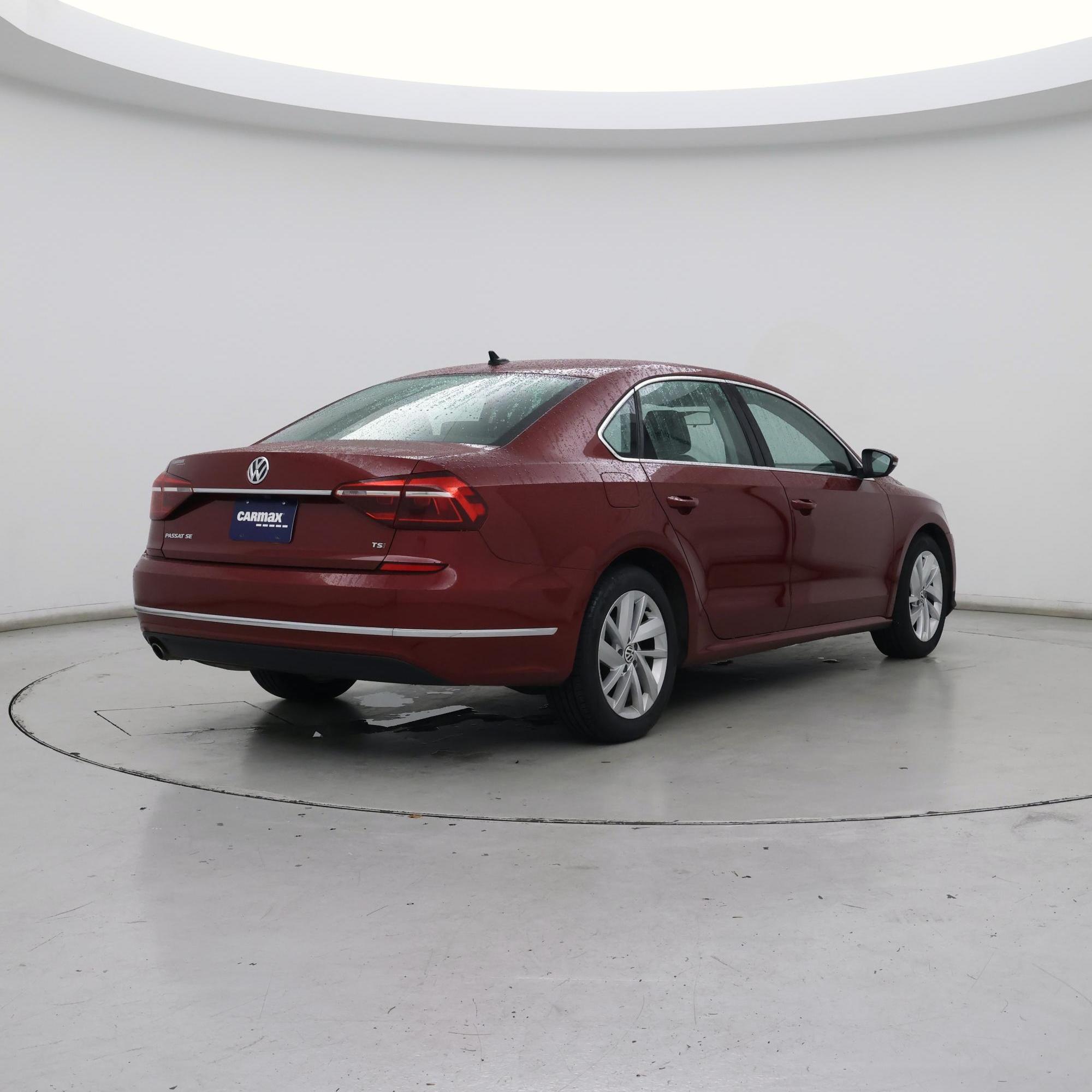 Thumbnail: 2018 Volkswagen Passat - 8