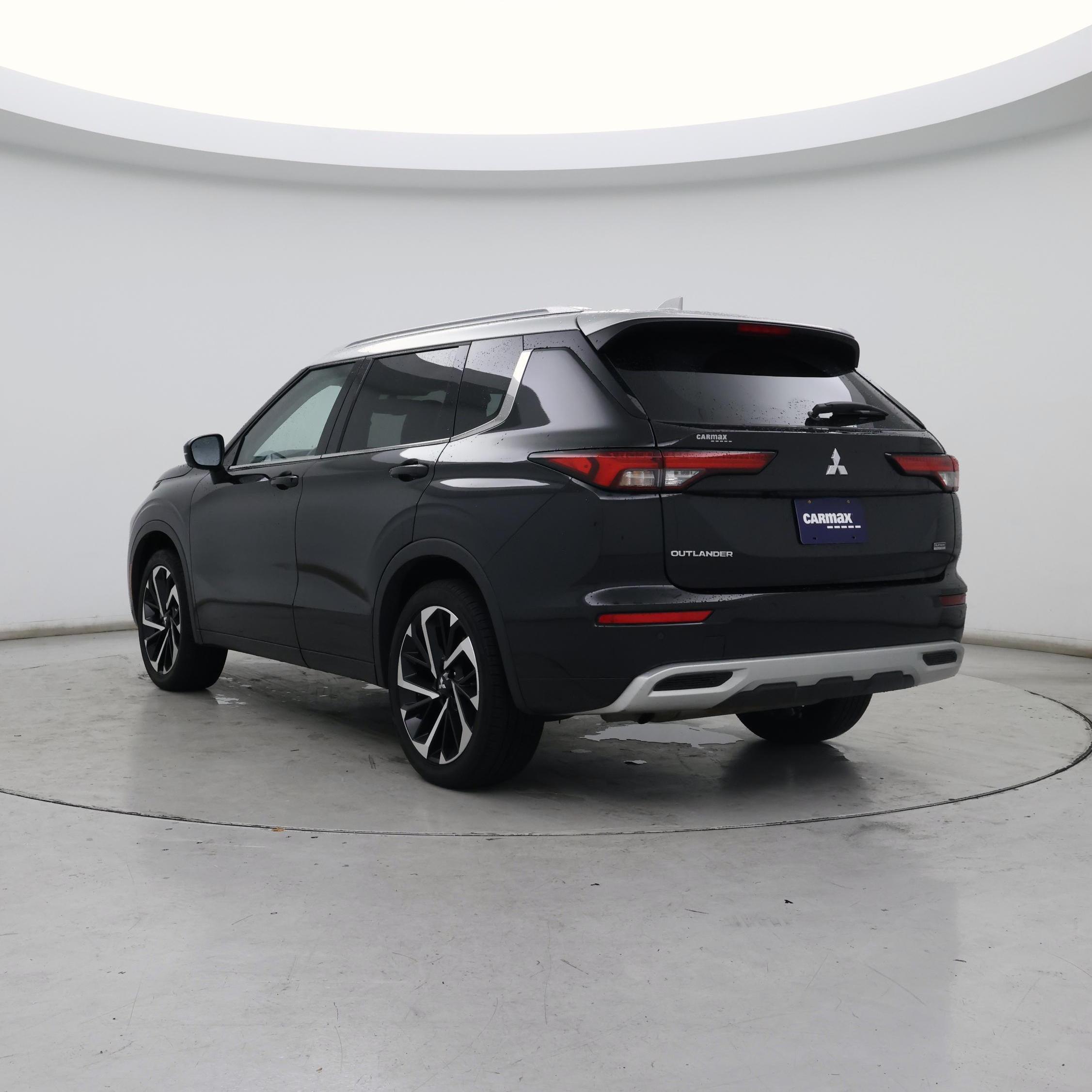 Thumbnail: 2024 Mitsubishi Outlander - 2