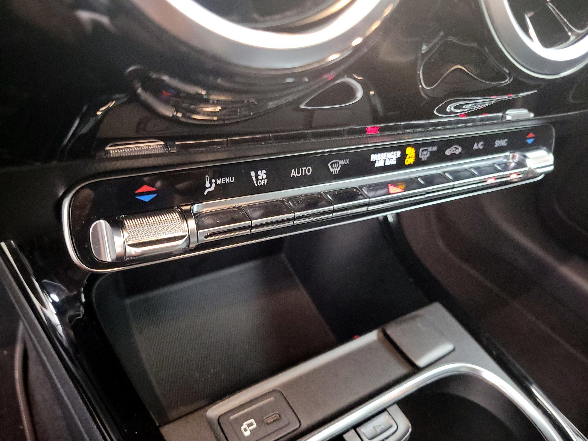 Thumbnail: 2020 Mercedes-Benz A-Class - 16