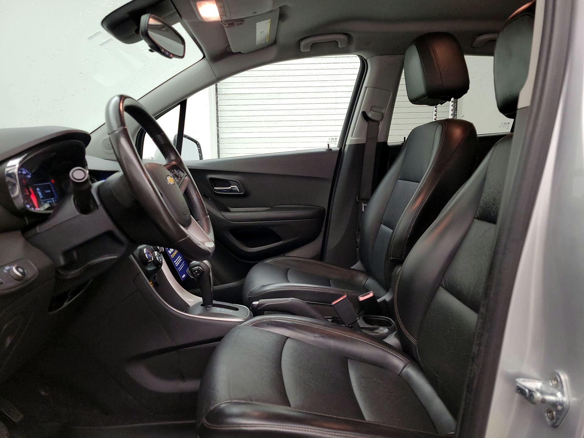 Thumbnail: 2021 Chevrolet Trax - 11