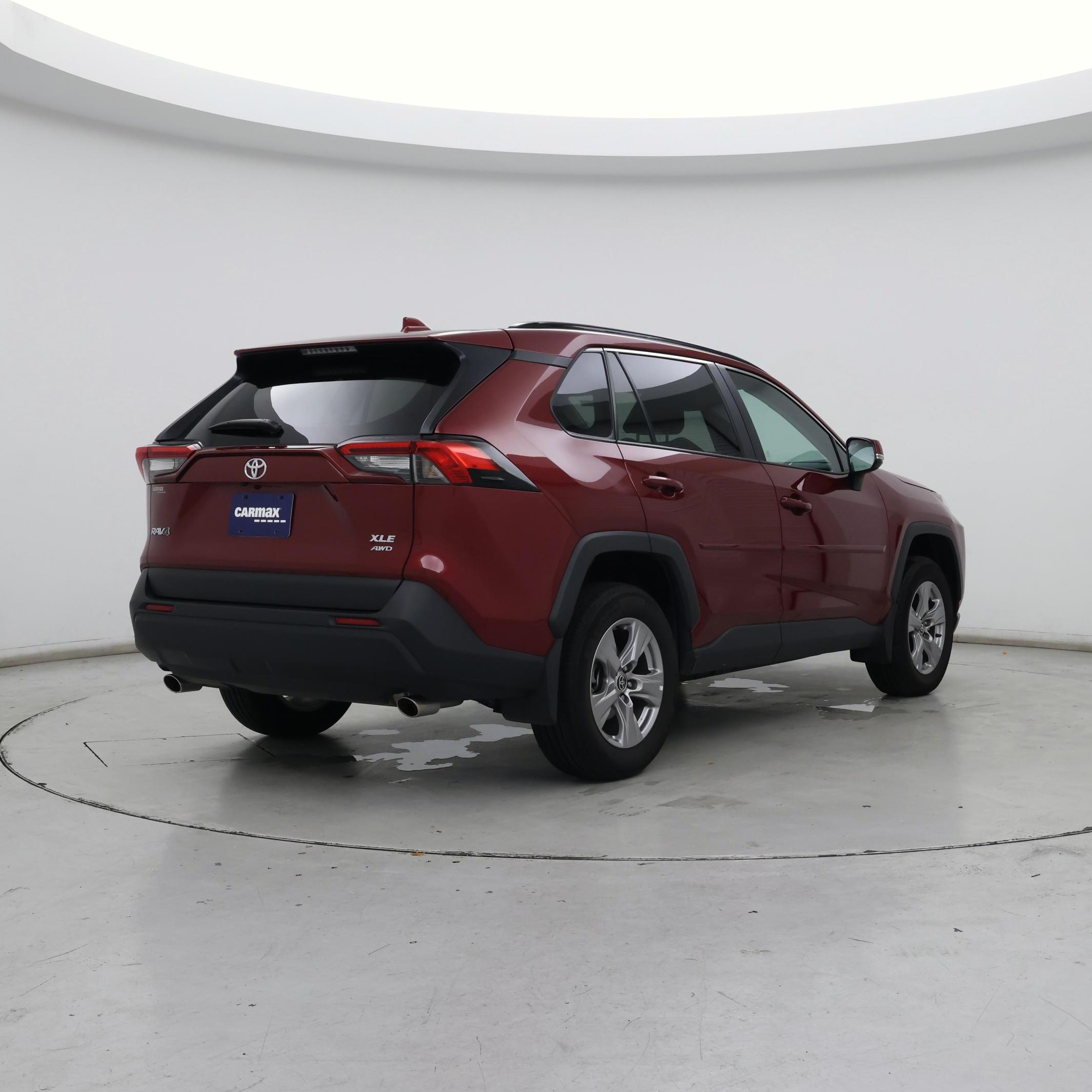 Thumbnail: 2022 Toyota RAV4 - 8