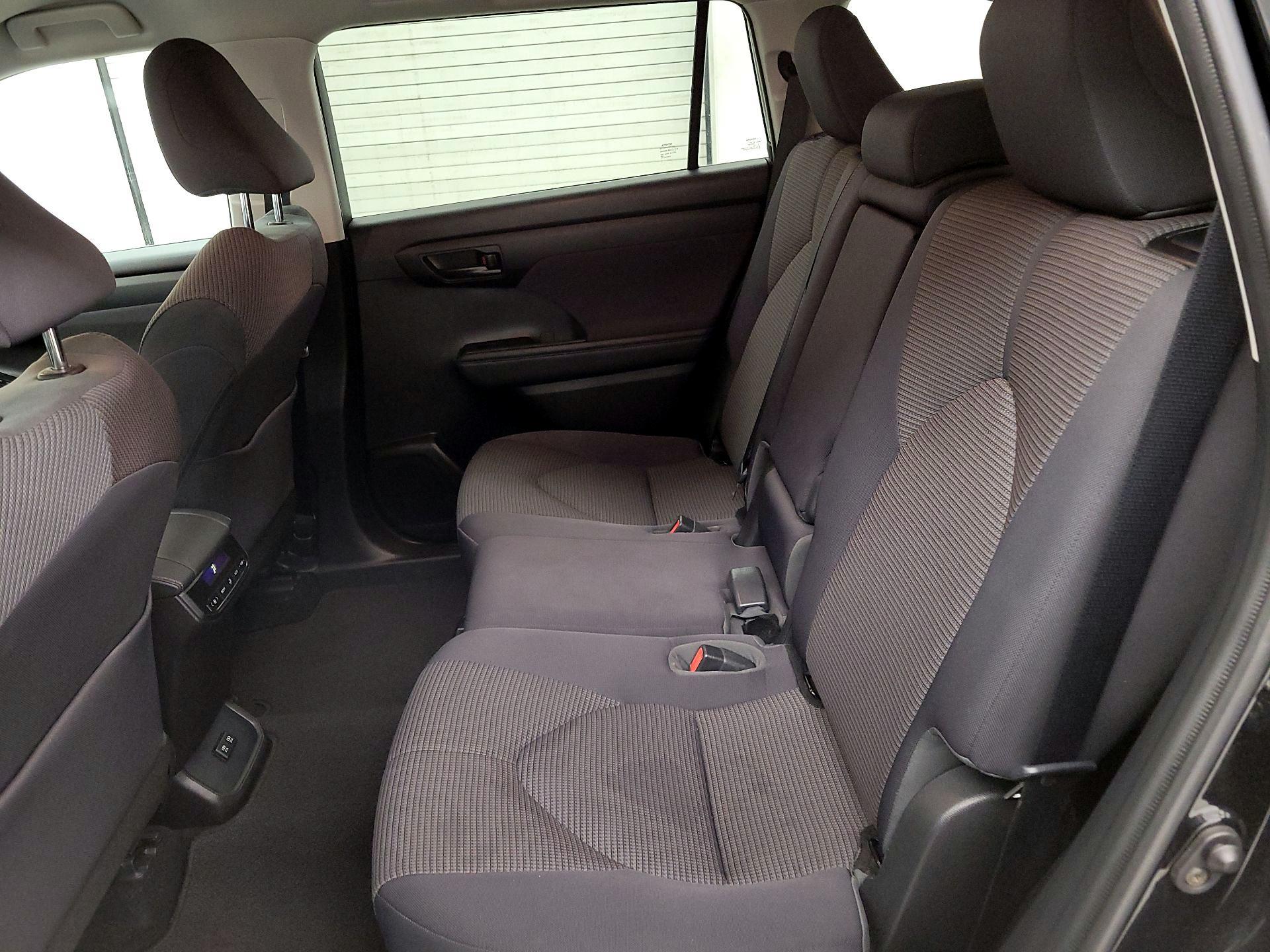 Thumbnail: 2020 Toyota Highlander - 19
