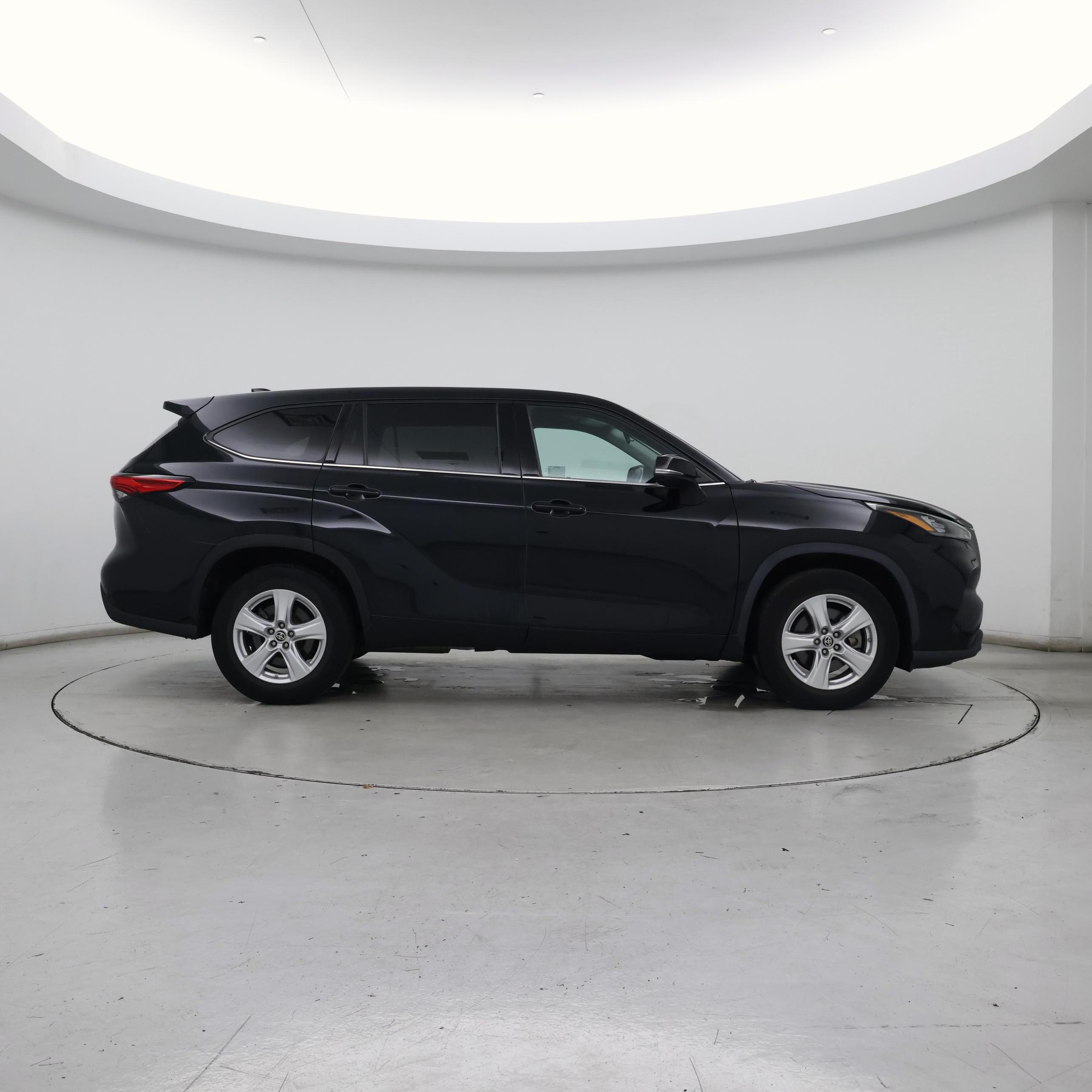 Thumbnail: 2020 Toyota Highlander - 7
