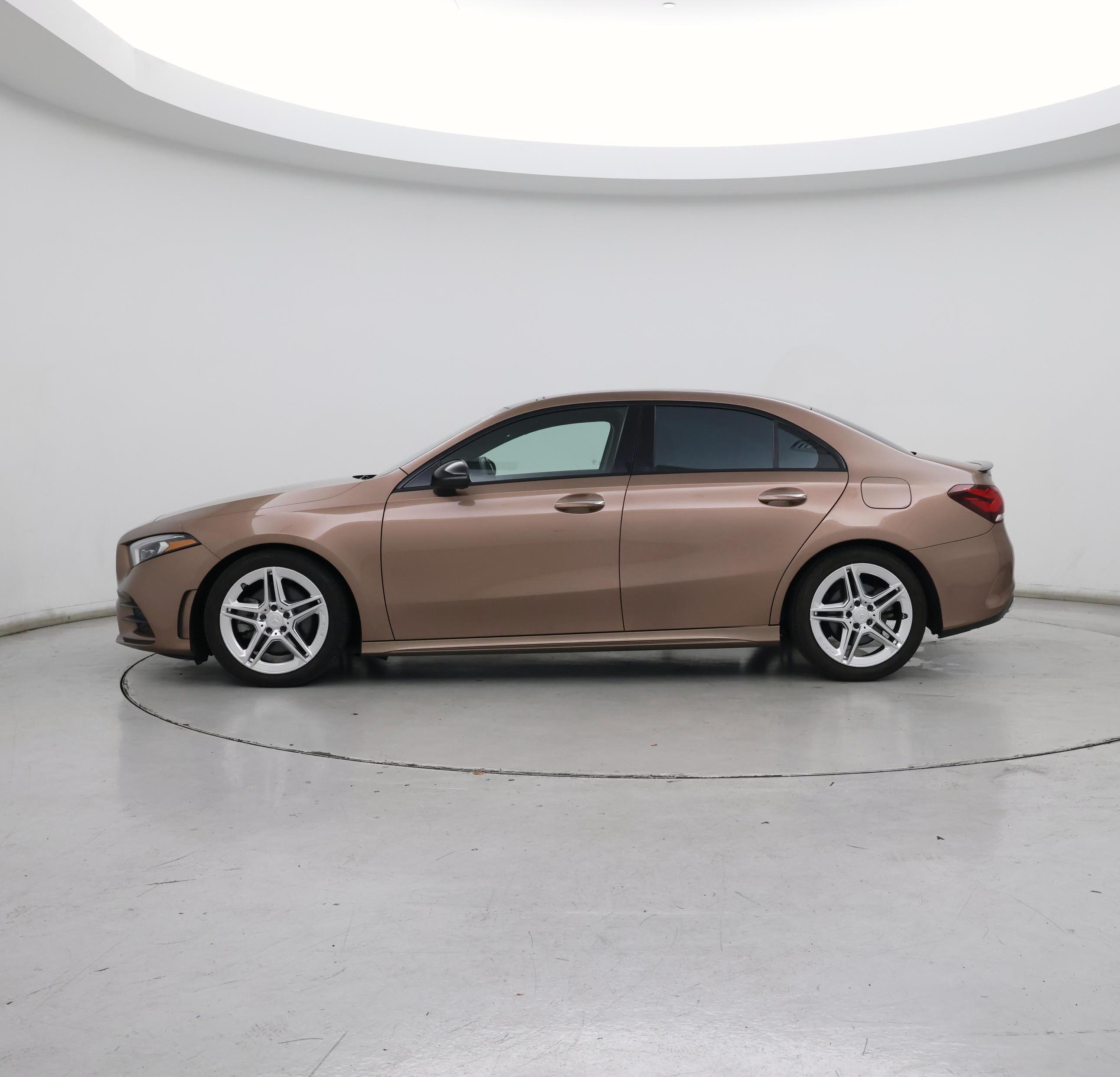 Thumbnail: 2021 Mercedes-Benz A-Class - 3
