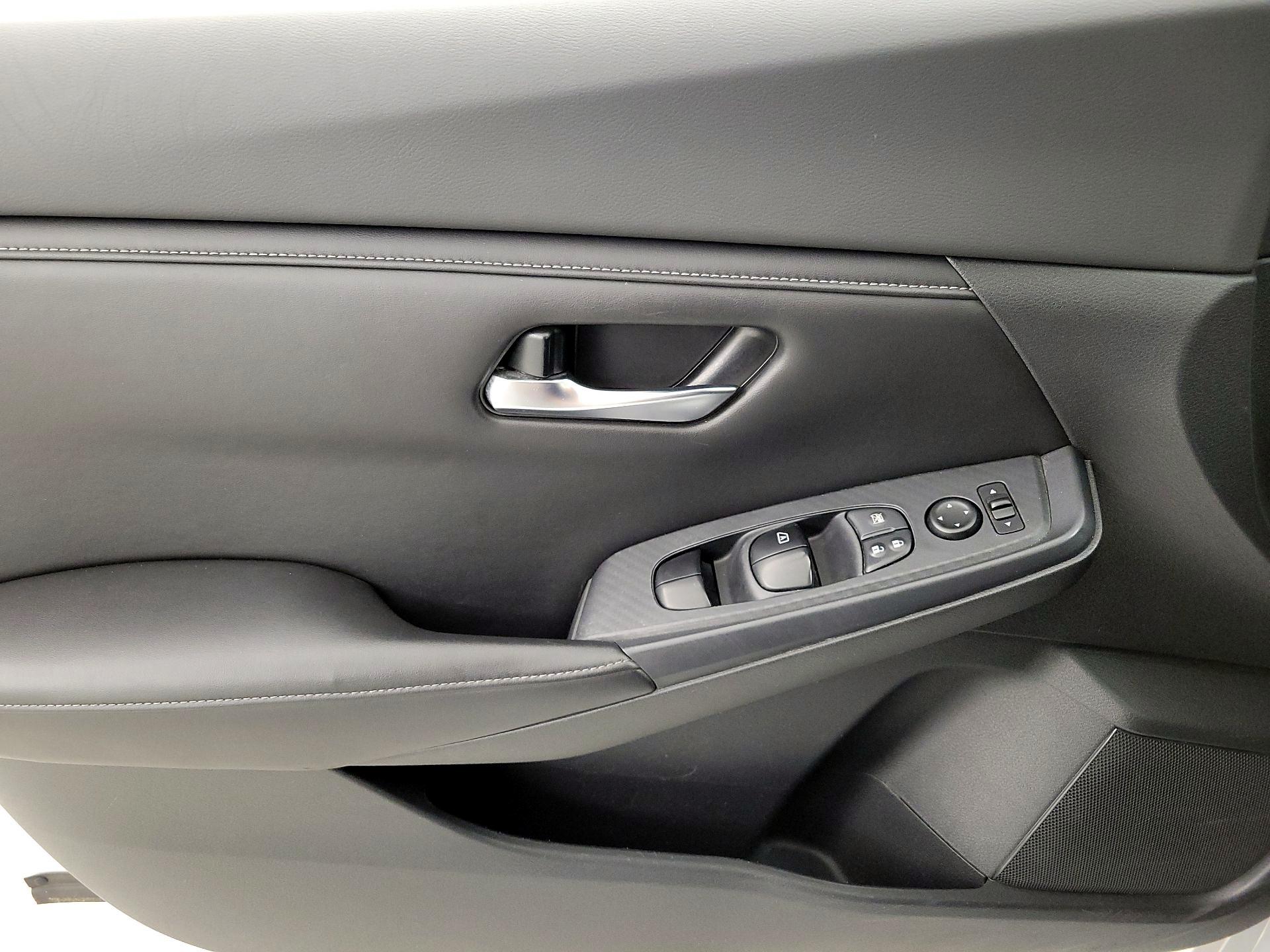 Thumbnail: 2020 Nissan Sentra - 12
