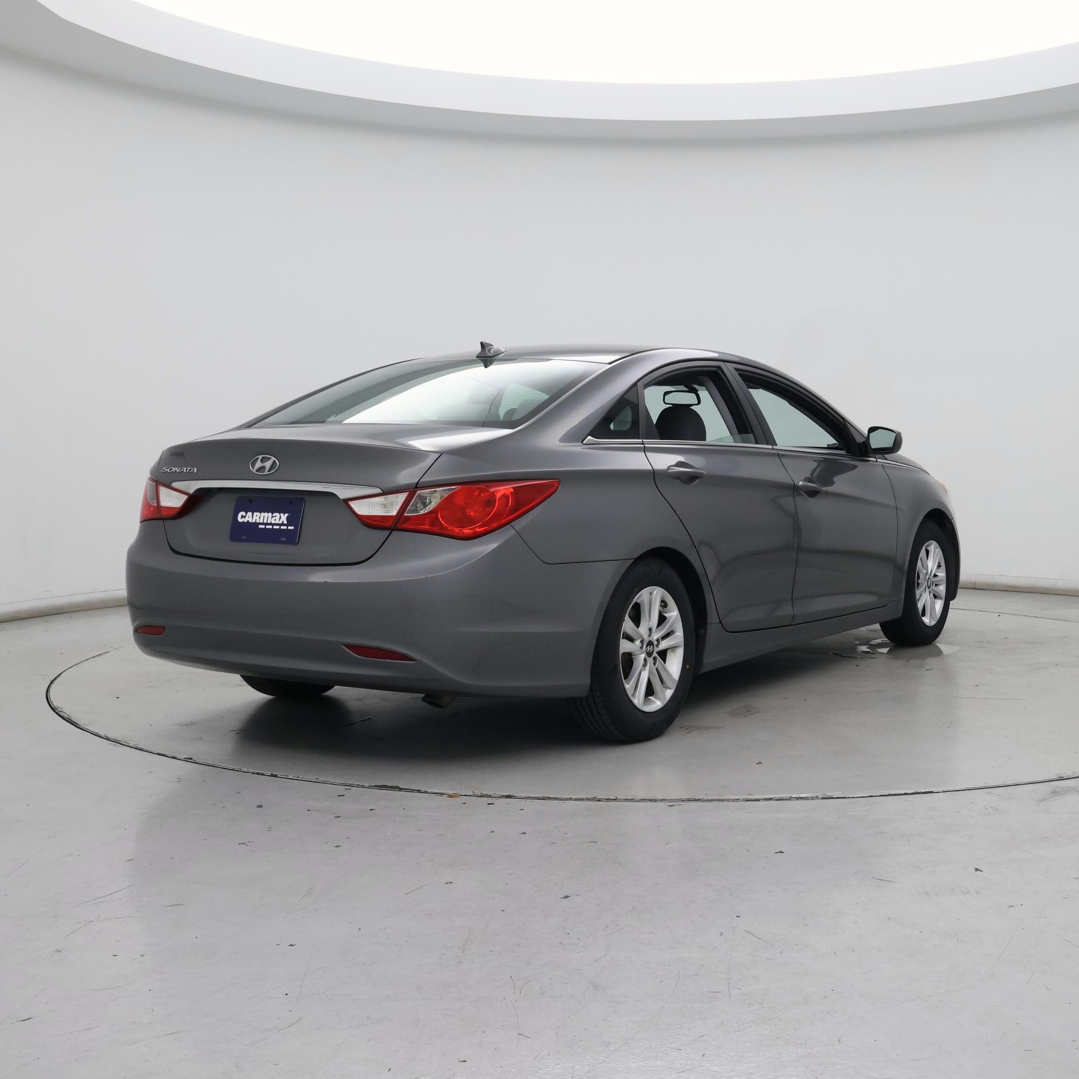 Thumbnail: 2013 Hyundai Sonata - 8