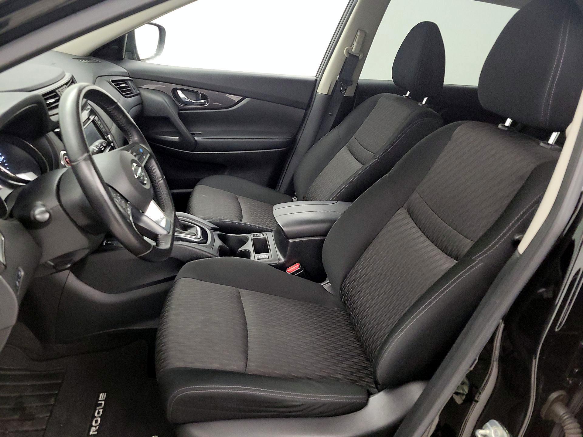 Thumbnail: 2019 Nissan Rogue - 11