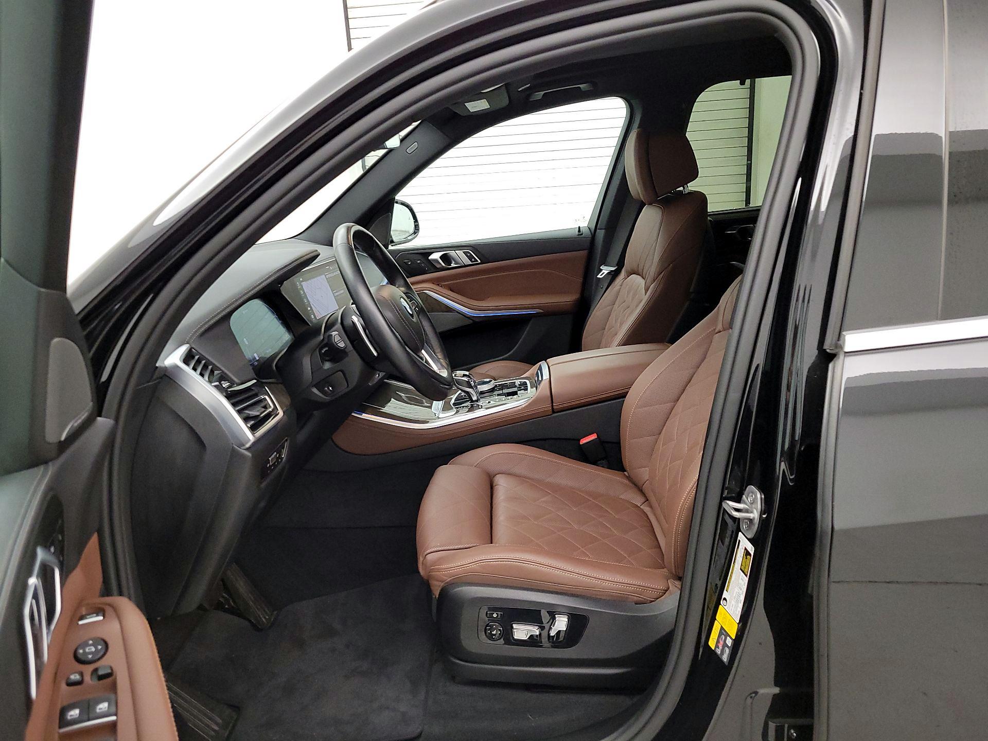 Thumbnail: 2023 BMW X5 - 11