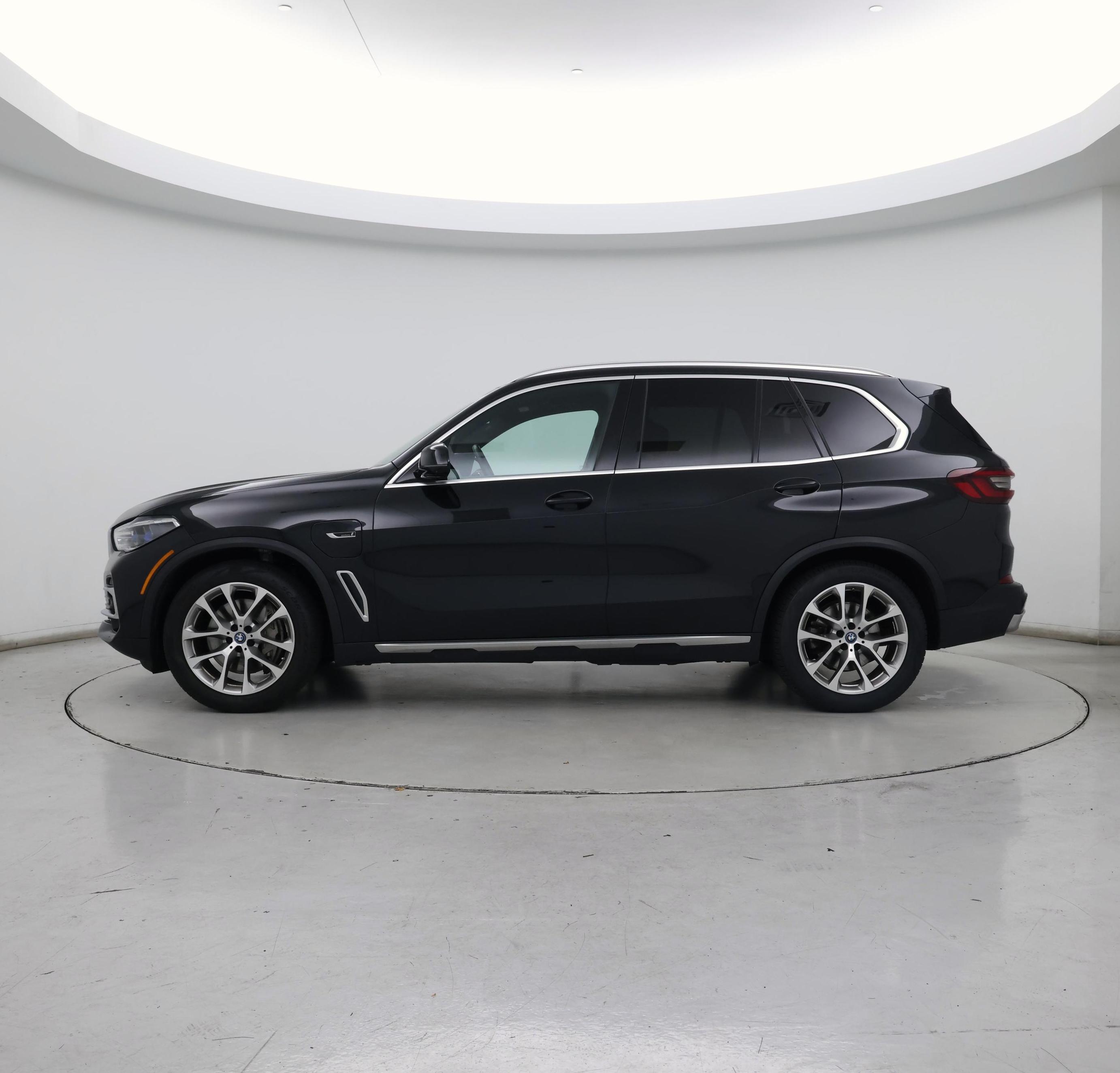 Thumbnail: 2023 BMW X5 - 3