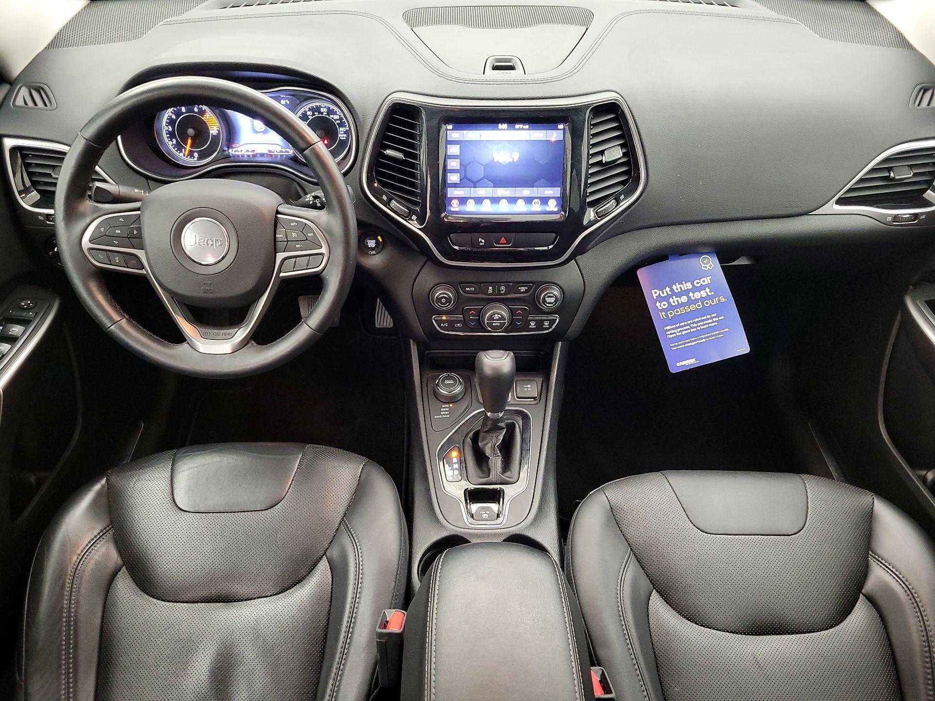 Thumbnail: 2019 Jeep Cherokee - 9