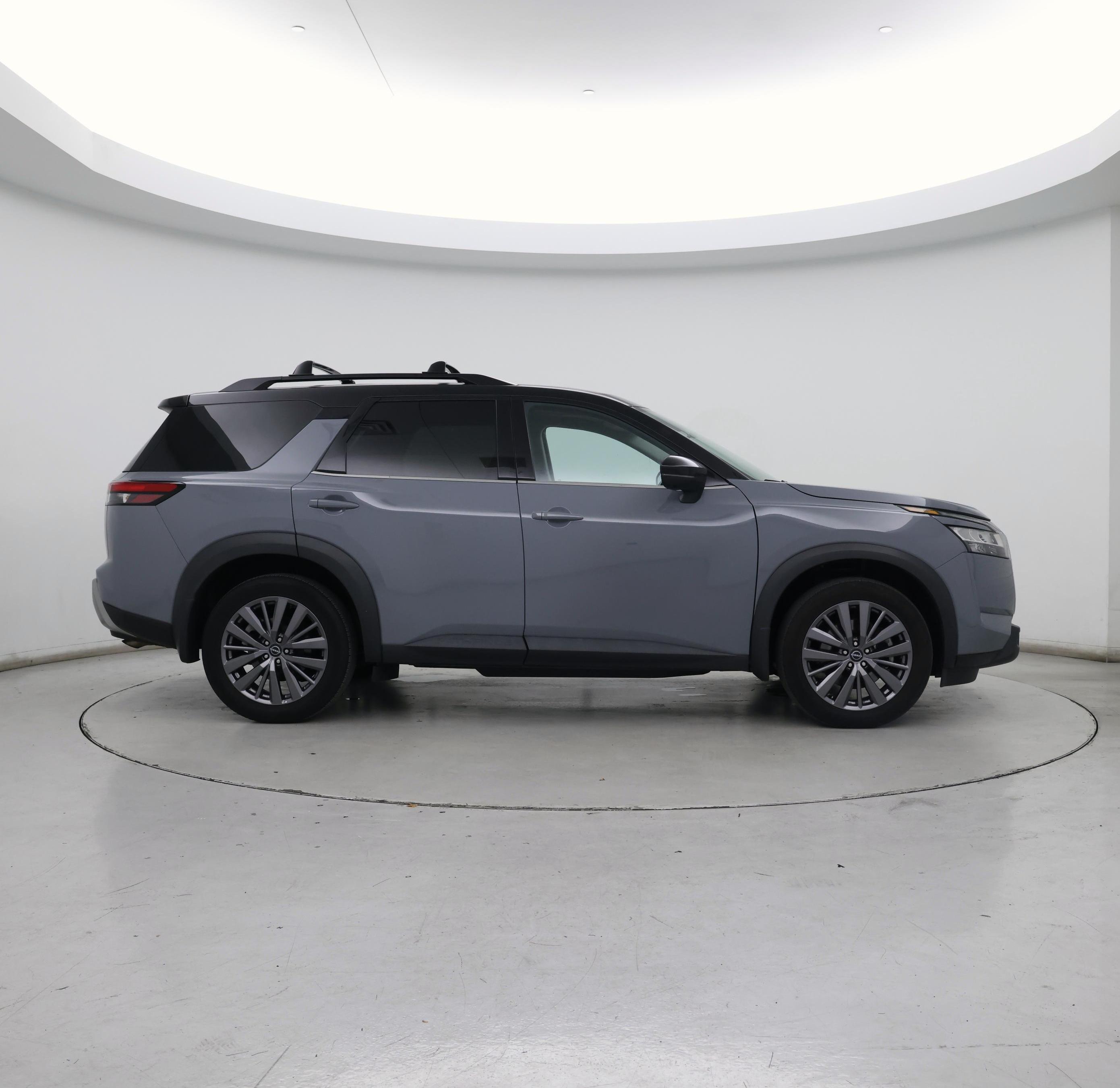 Thumbnail: 2023 Nissan Pathfinder - 7