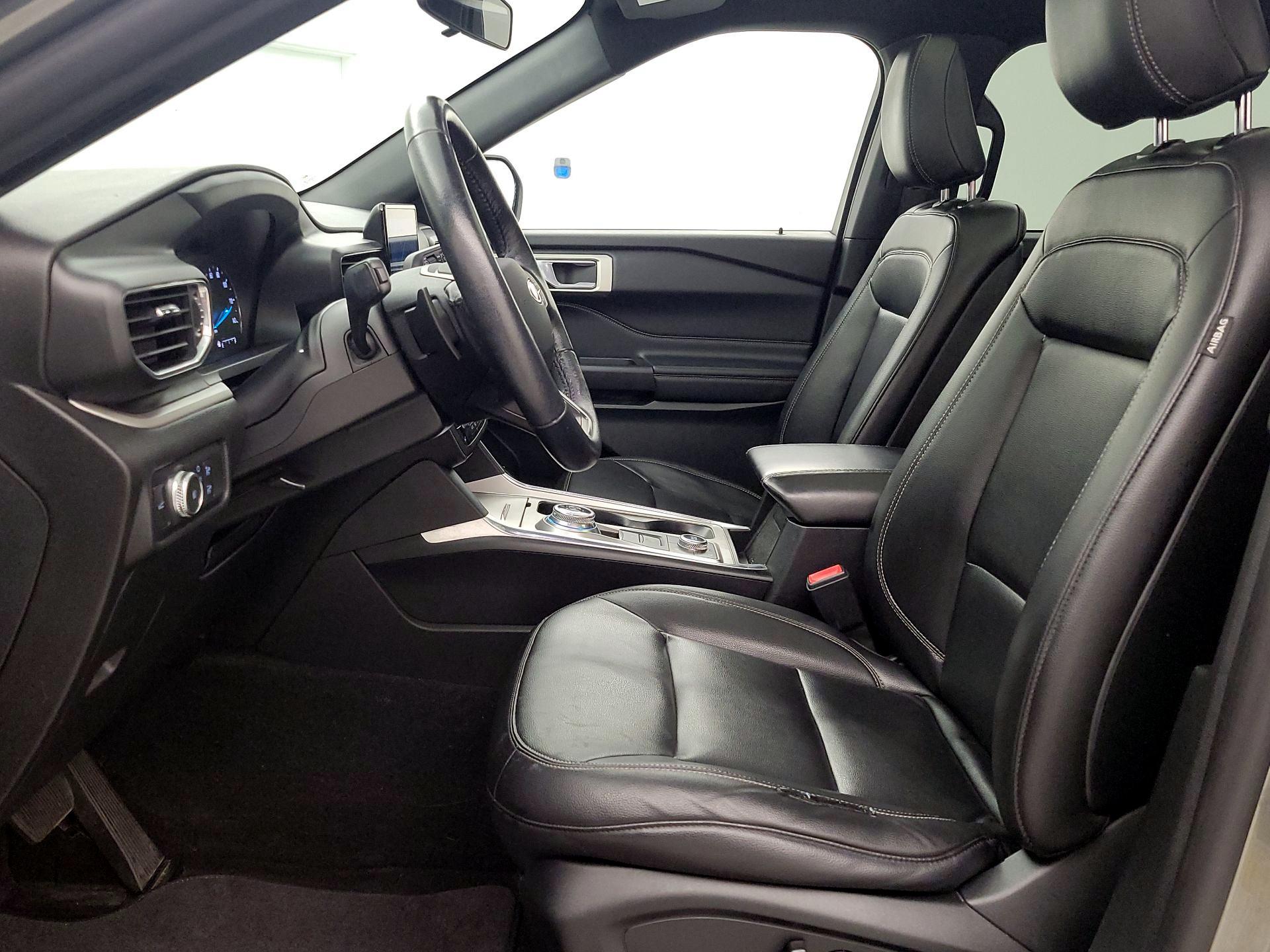 Thumbnail: 2020 Ford Explorer - 11