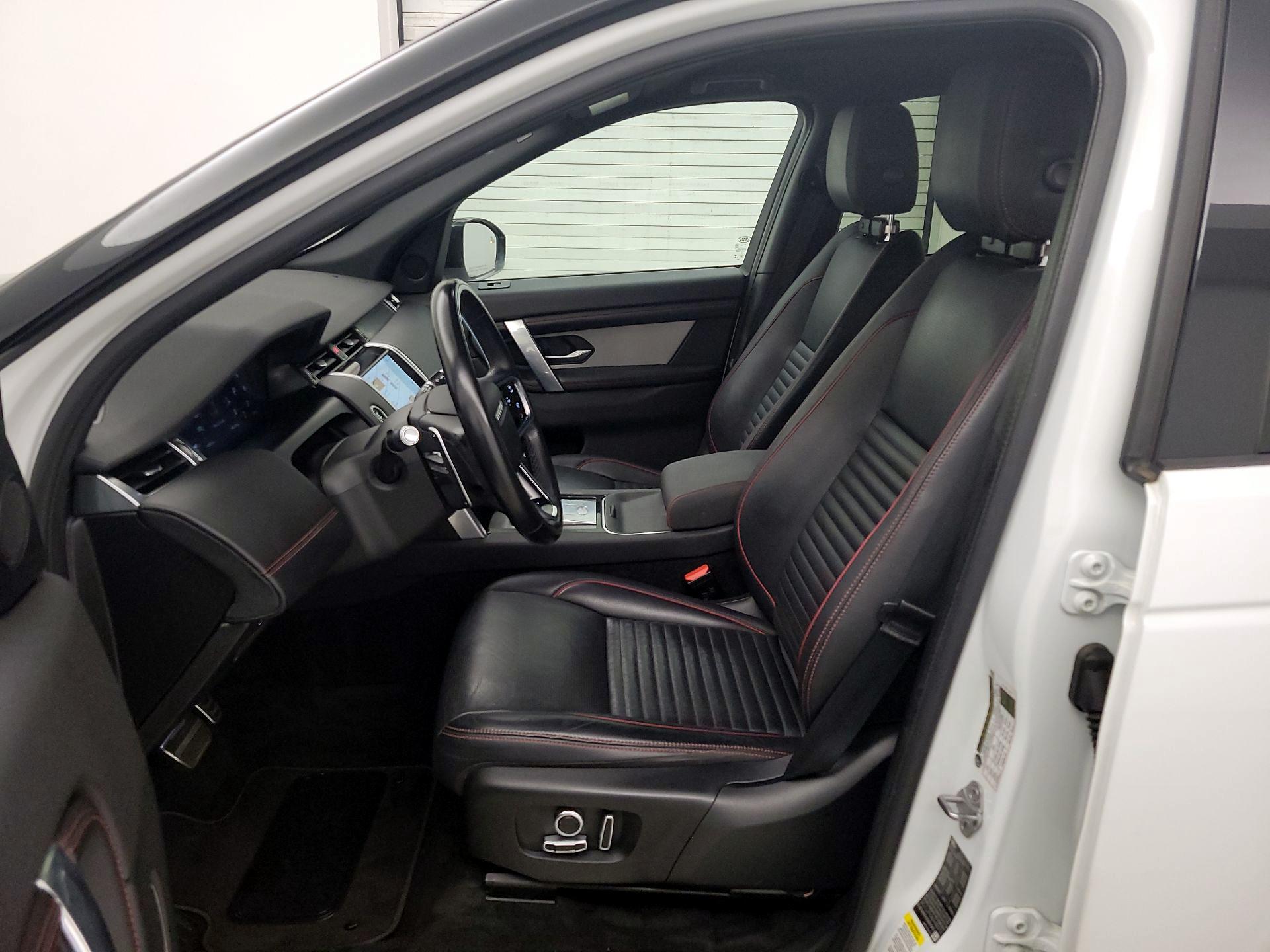 Thumbnail: 2021 Land Rover Discovery Sport - 11