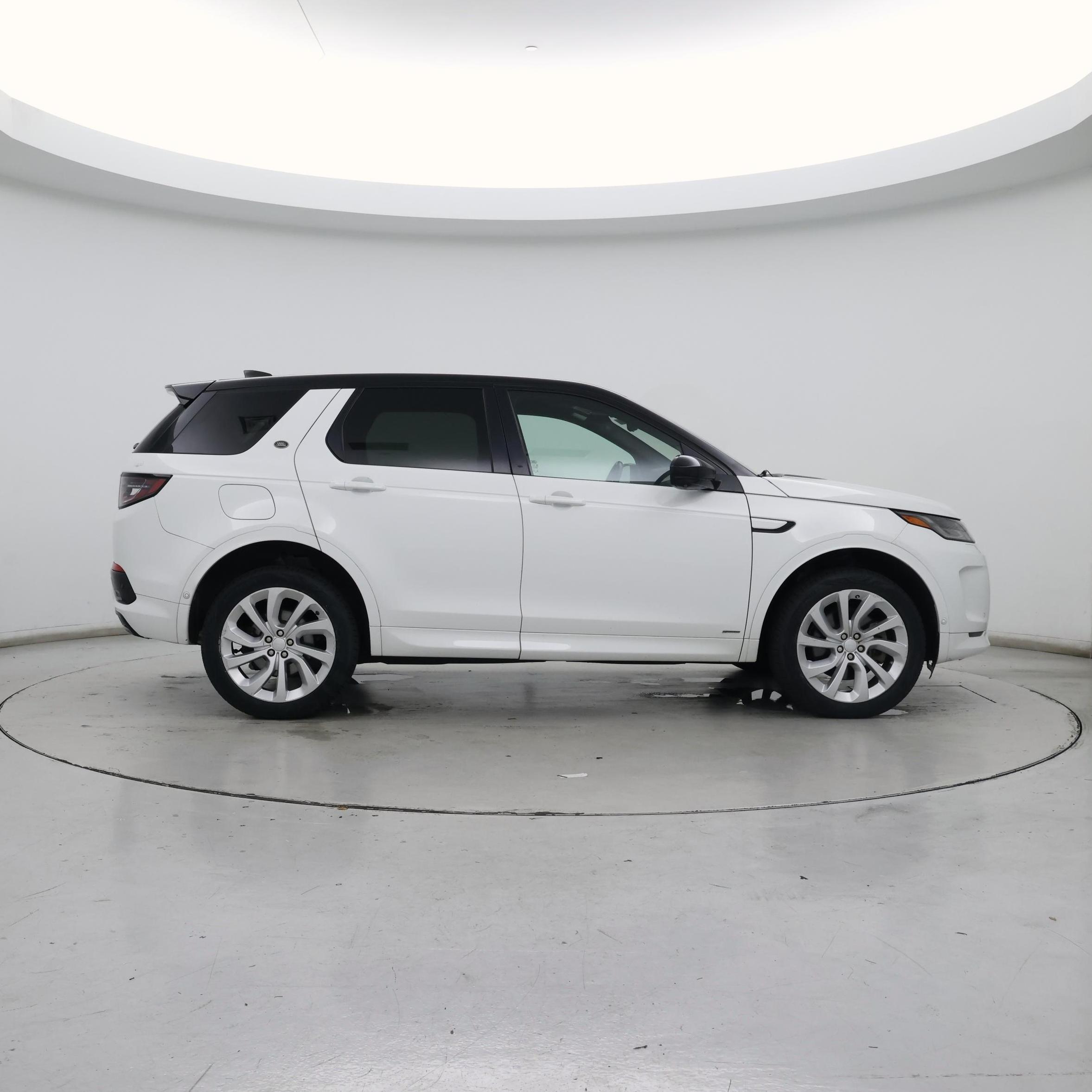 Thumbnail: 2021 Land Rover Discovery Sport - 7