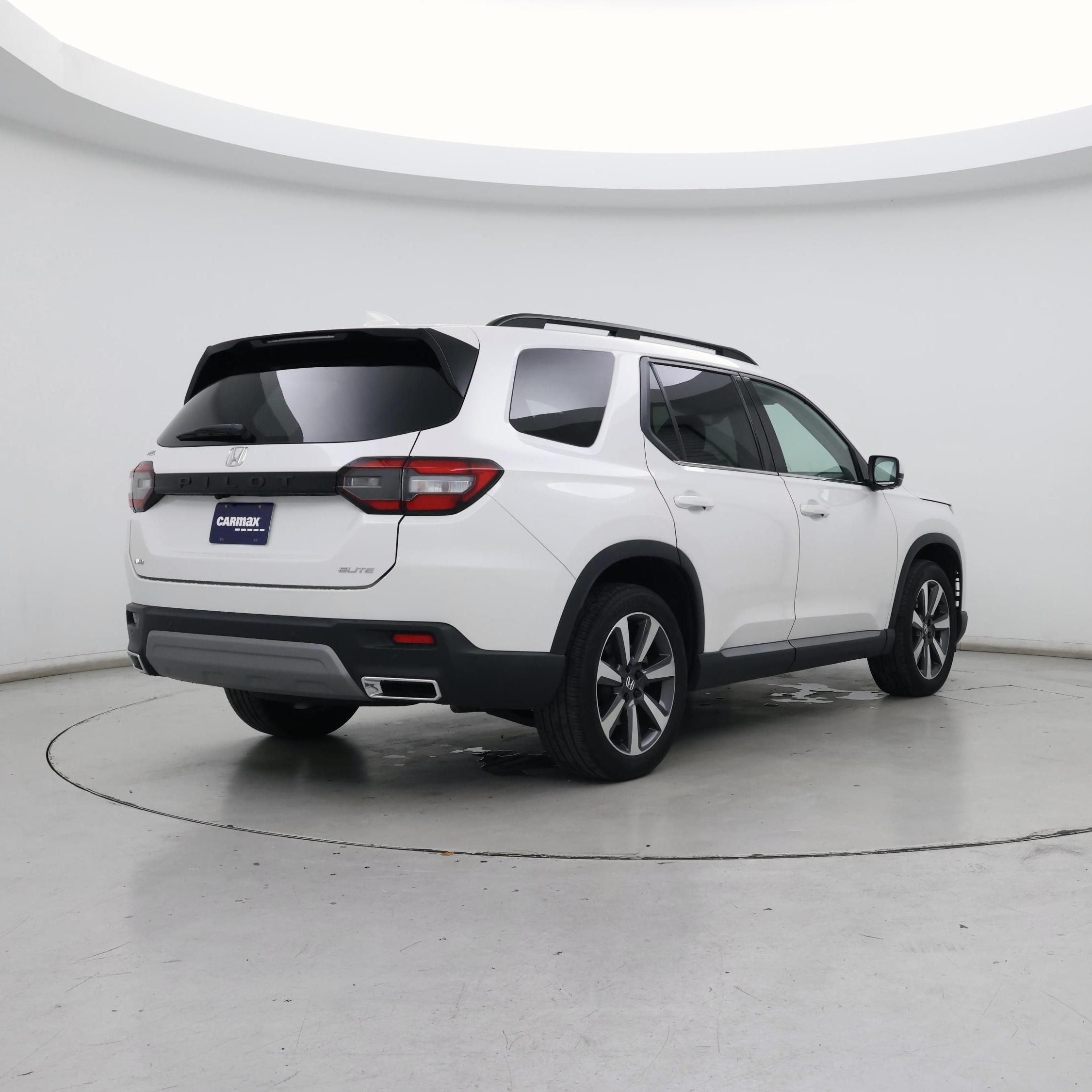 Thumbnail: 2023 Honda Pilot - 8