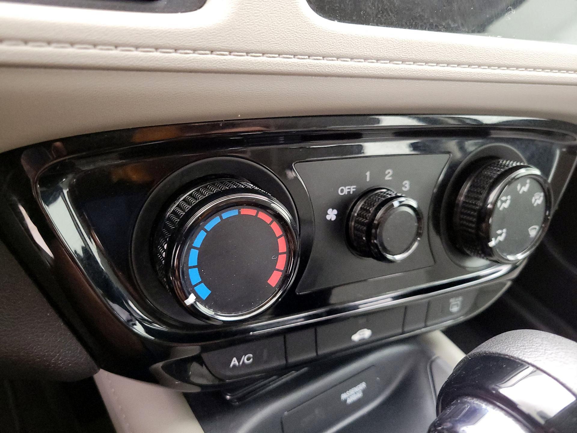 Thumbnail: 2022 Honda HR-V - 16