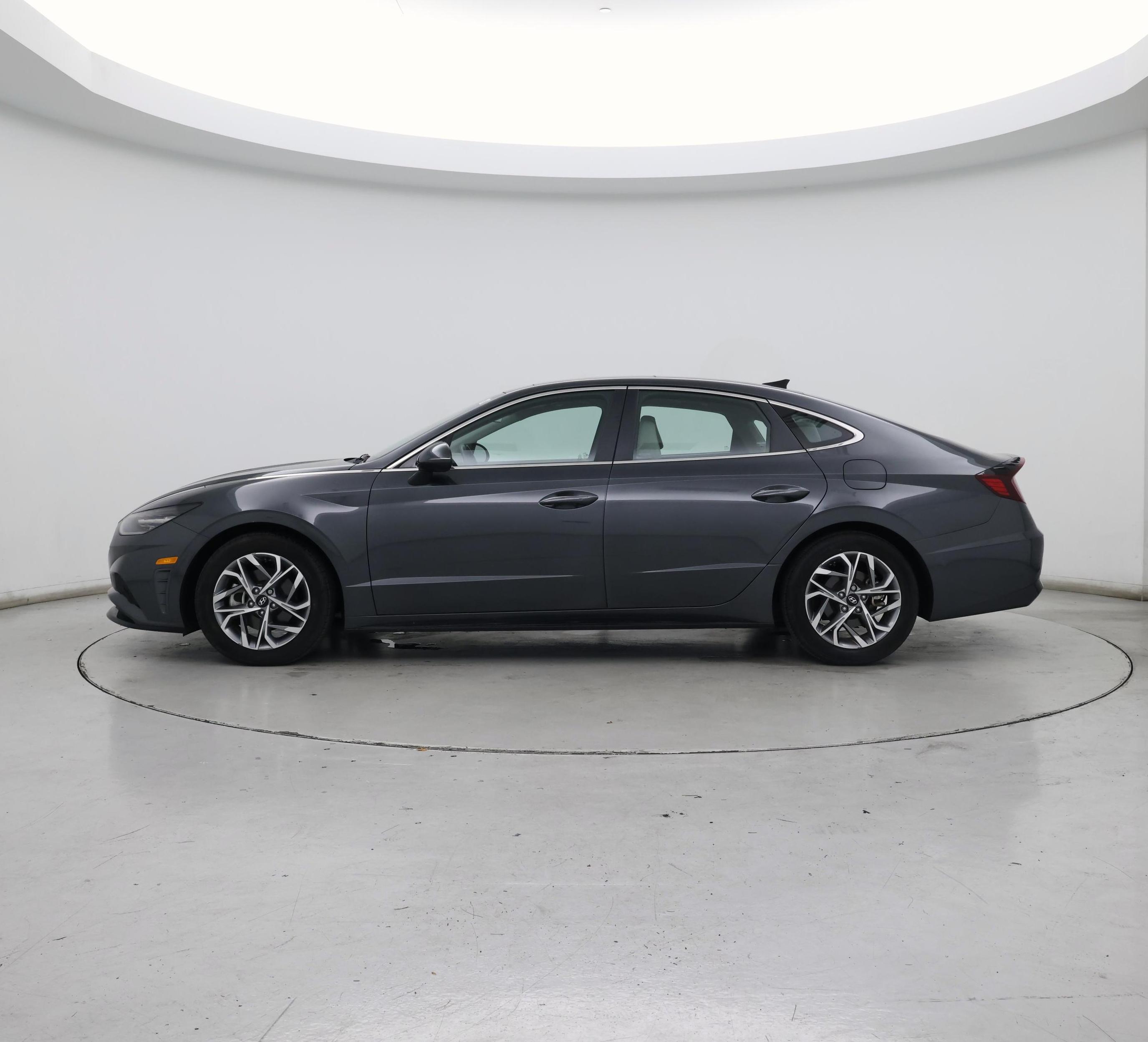 Thumbnail: 2023 Hyundai Sonata - 3