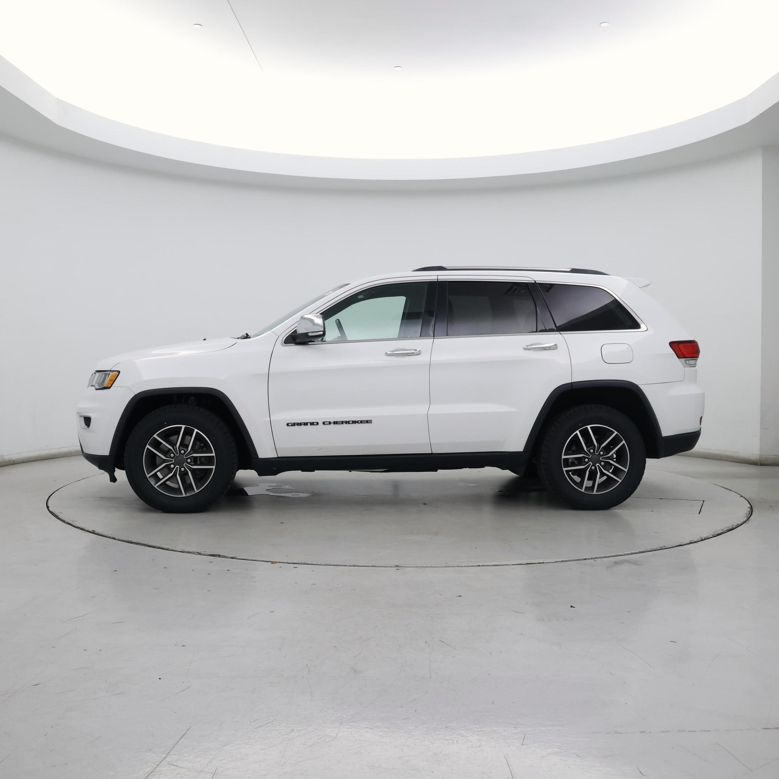 Thumbnail: 2021 Jeep Grand Cherokee - 3