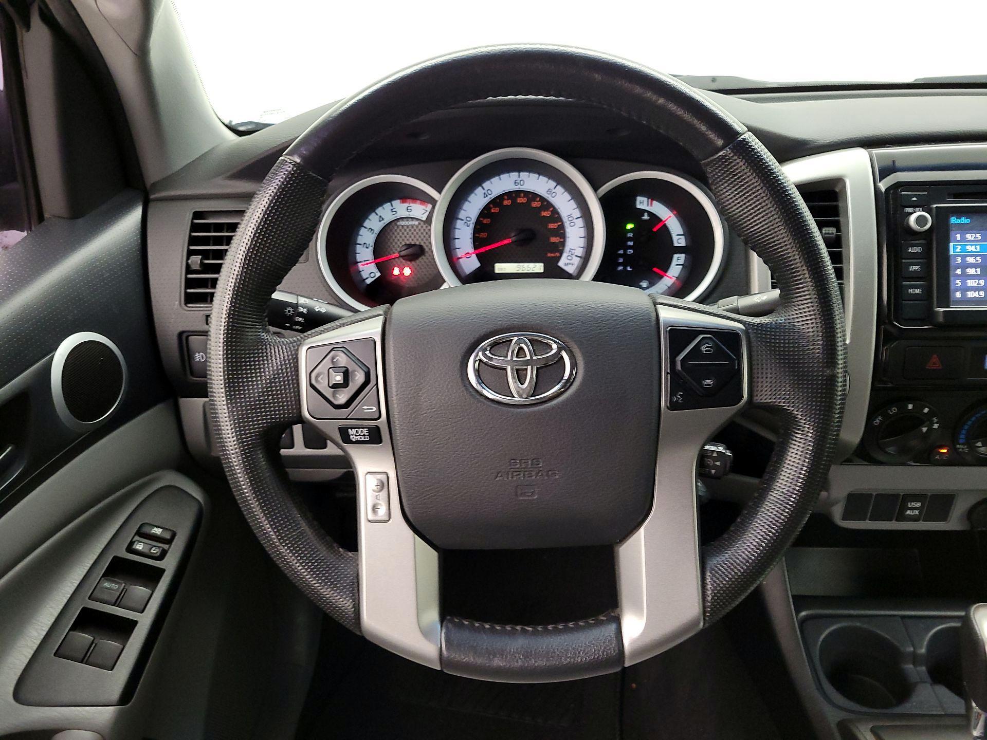 Thumbnail: 2014 Toyota Tacoma - 10