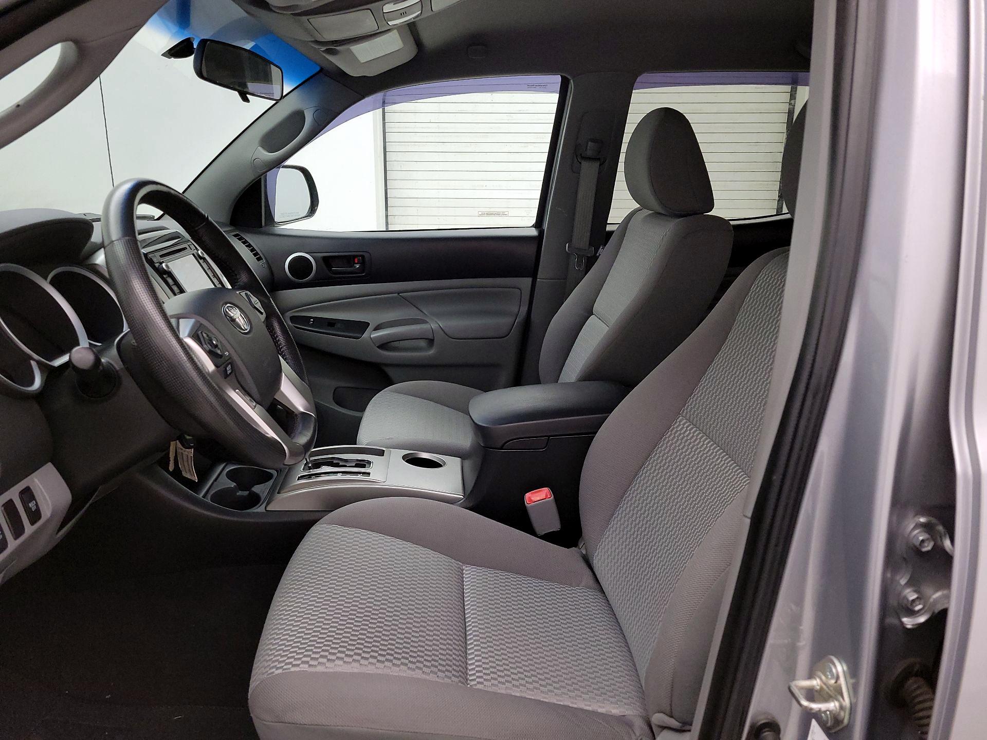 Thumbnail: 2014 Toyota Tacoma - 11