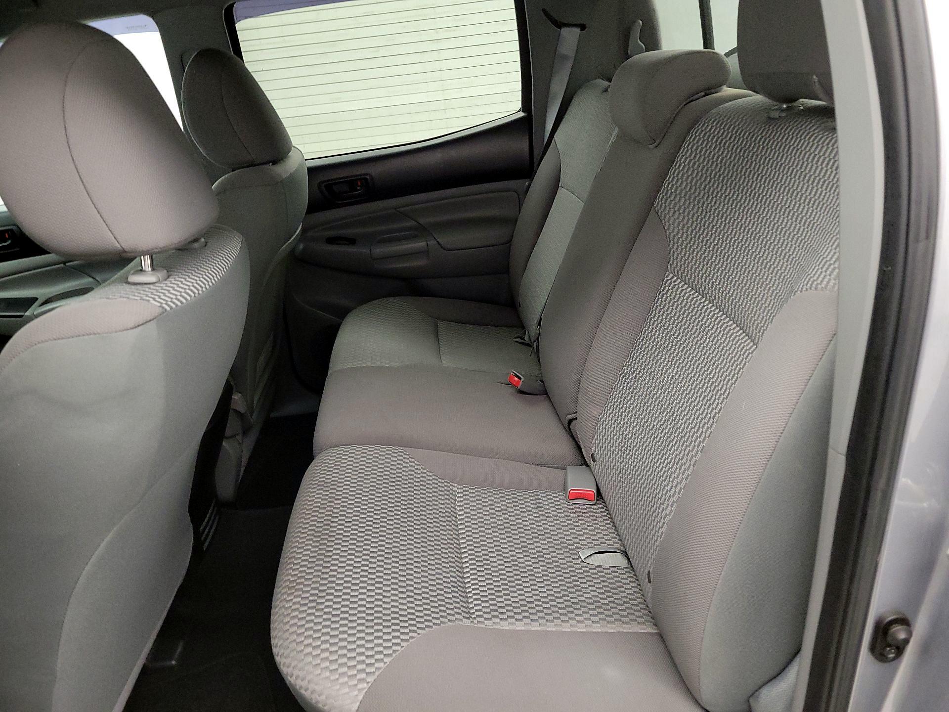 Thumbnail: 2014 Toyota Tacoma - 19