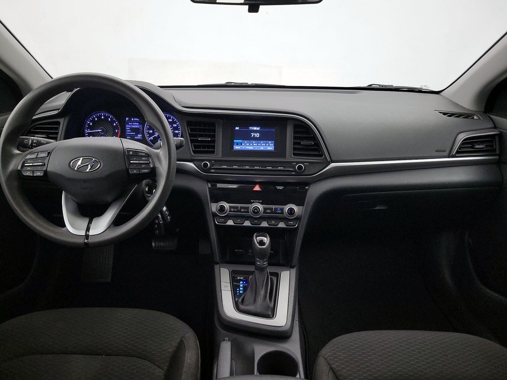 Thumbnail: 2020 Hyundai Elantra - 9
