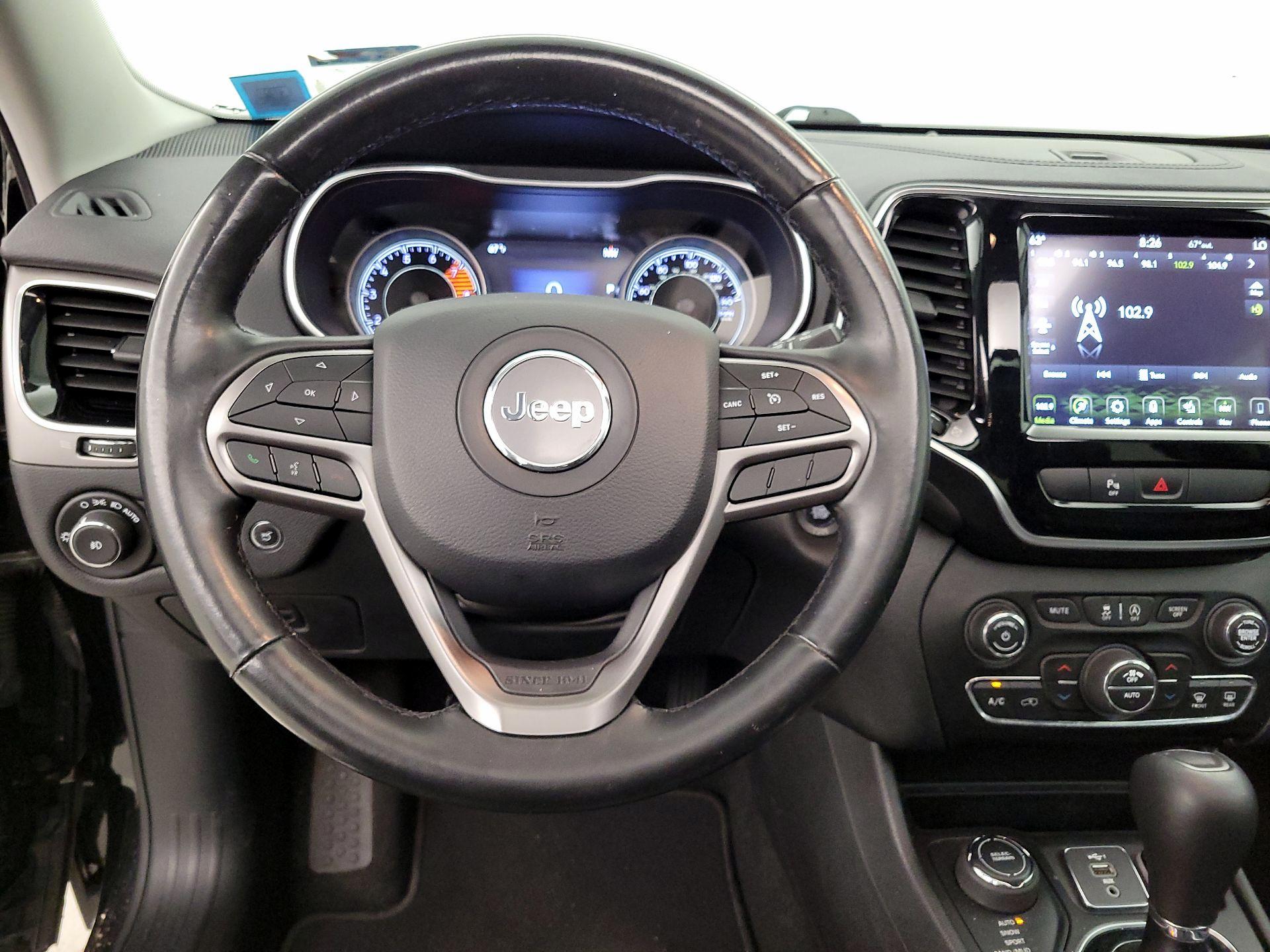 Thumbnail: 2020 Jeep Cherokee - 10