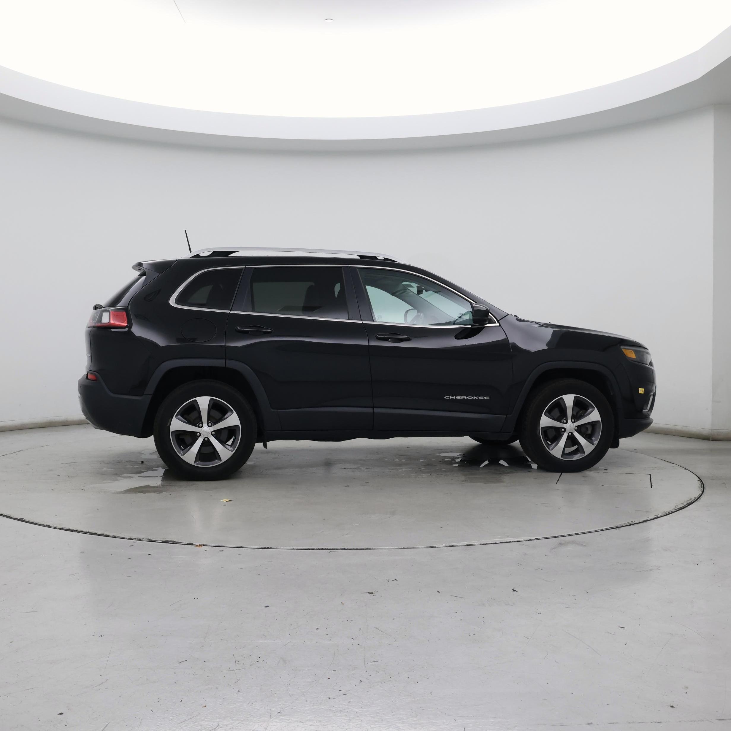 Thumbnail: 2020 Jeep Cherokee - 7
